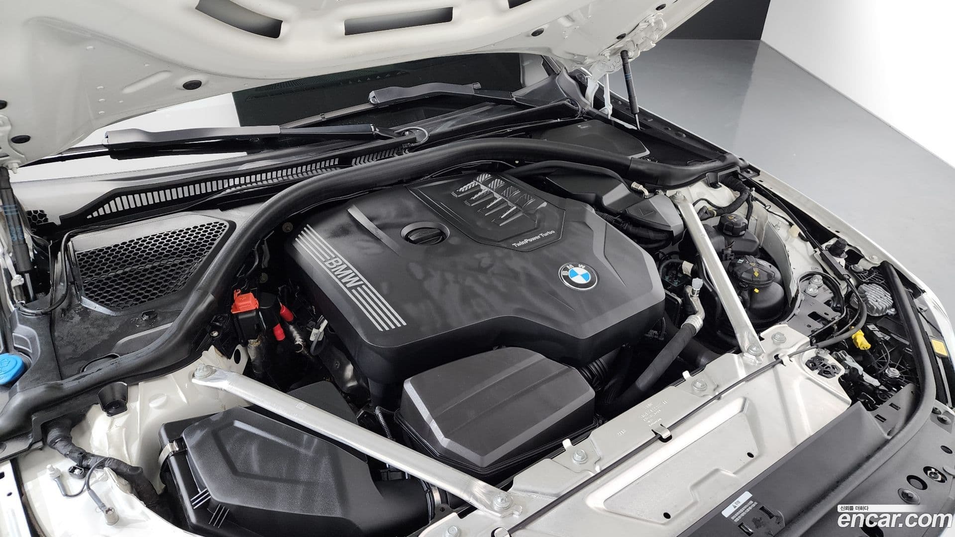Main__Slider__Photo:4-Series BMW 2023.11-5