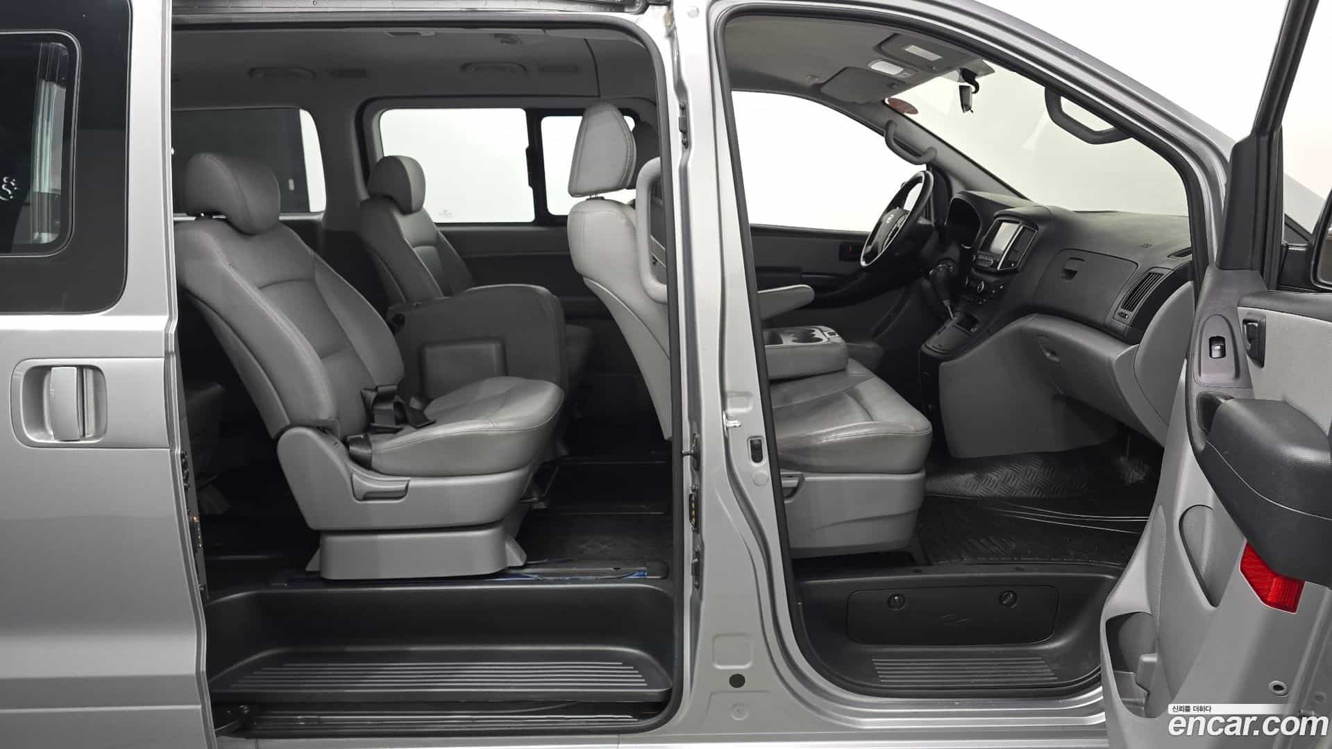 Starex Hyundai 2020.10-OPTION-015