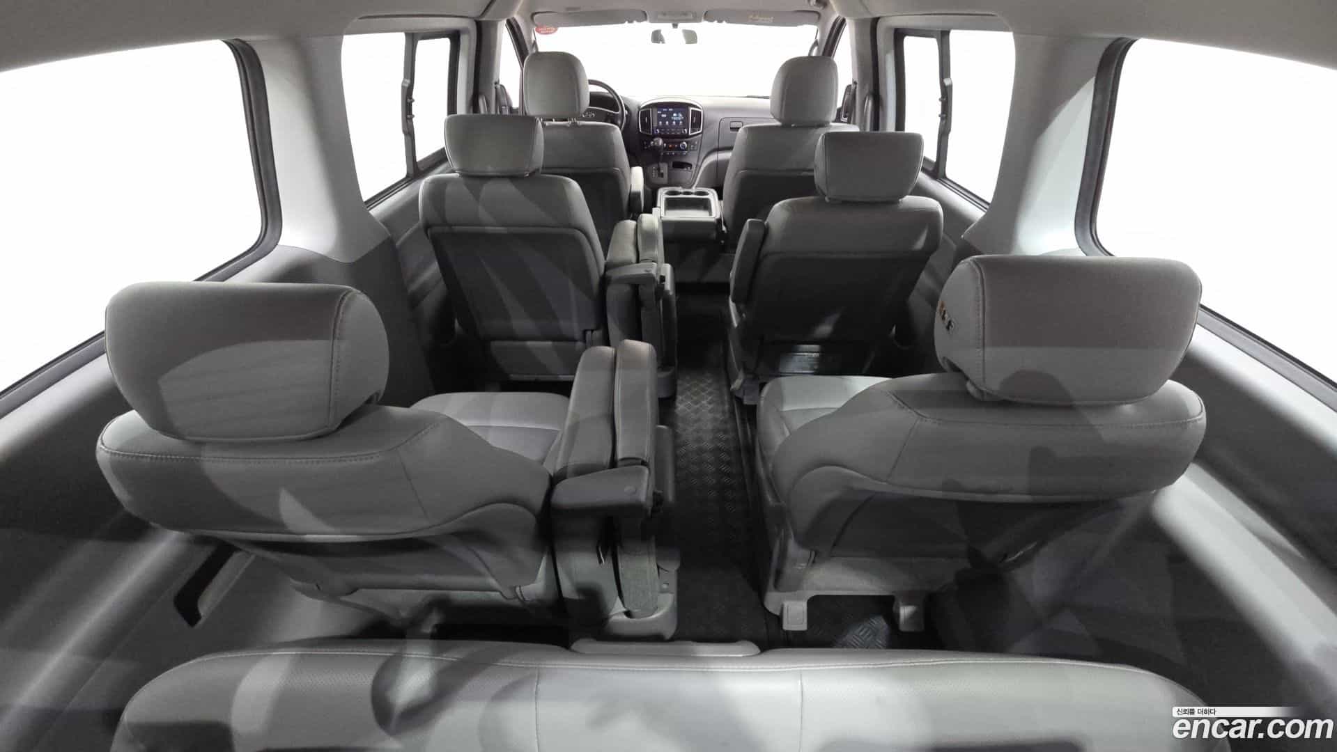 Starex Hyundai 2020.10-INNER-036