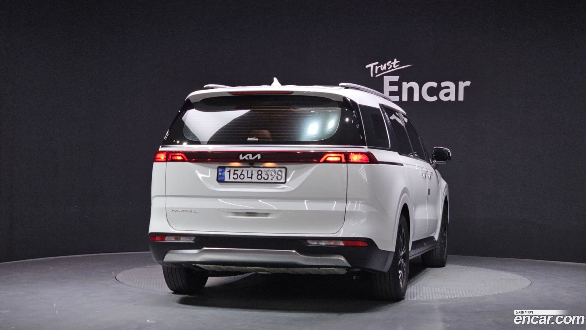 Main__Slider__Photo:Canival Kia 2022.3-3