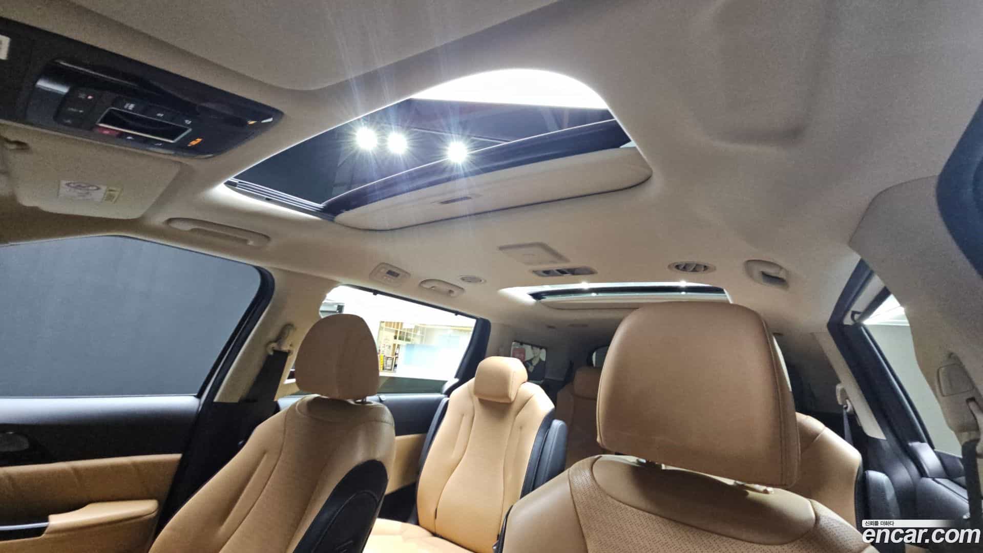 Canival Kia 2022.3-OPTION-021