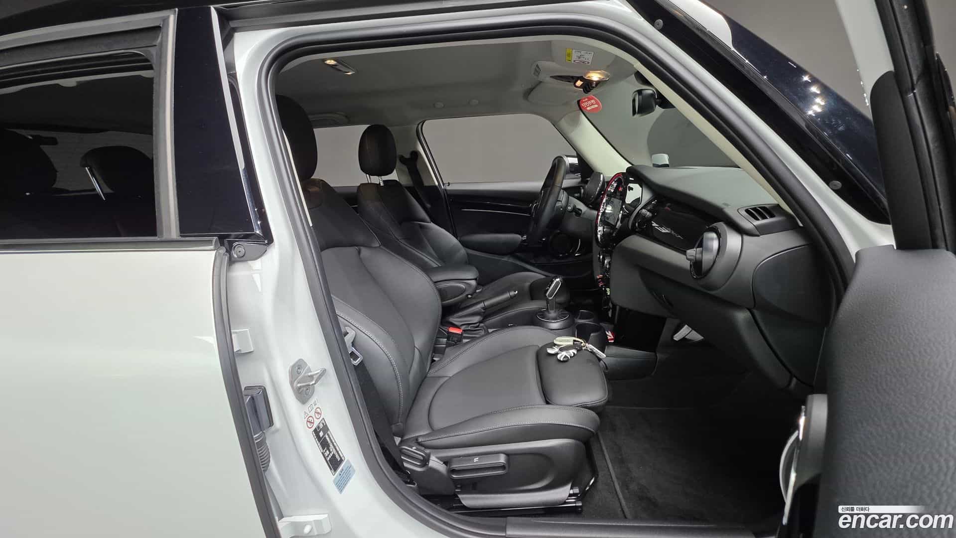Cooper Mini 2023.8-INNER-010