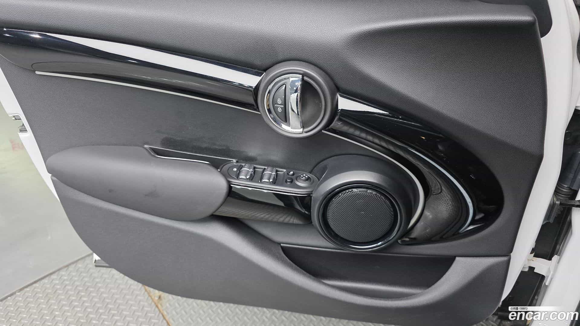 Cooper Mini 2023.8-INNER-034