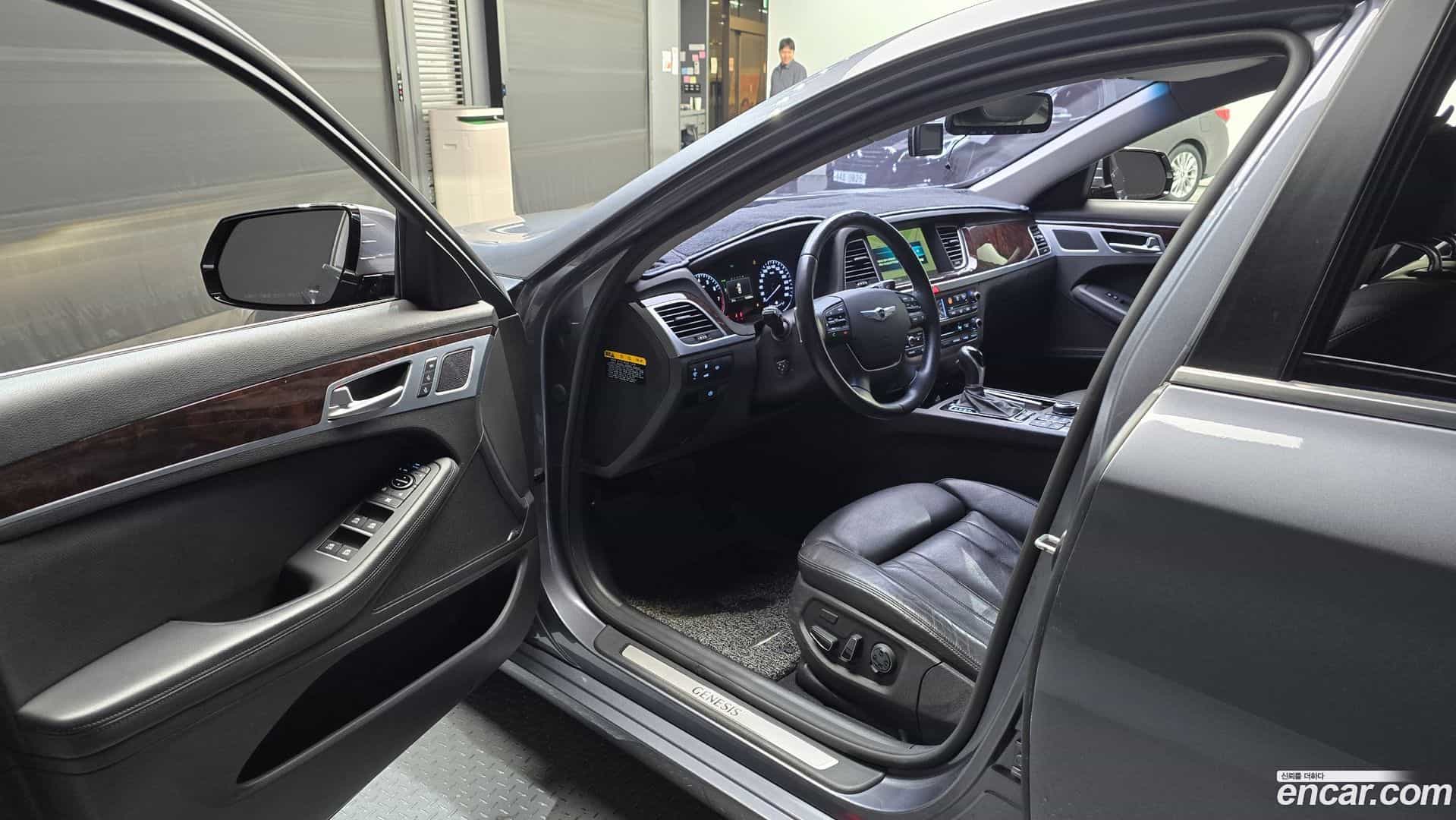 Genesis Hyundai 2015.7-INNER-010