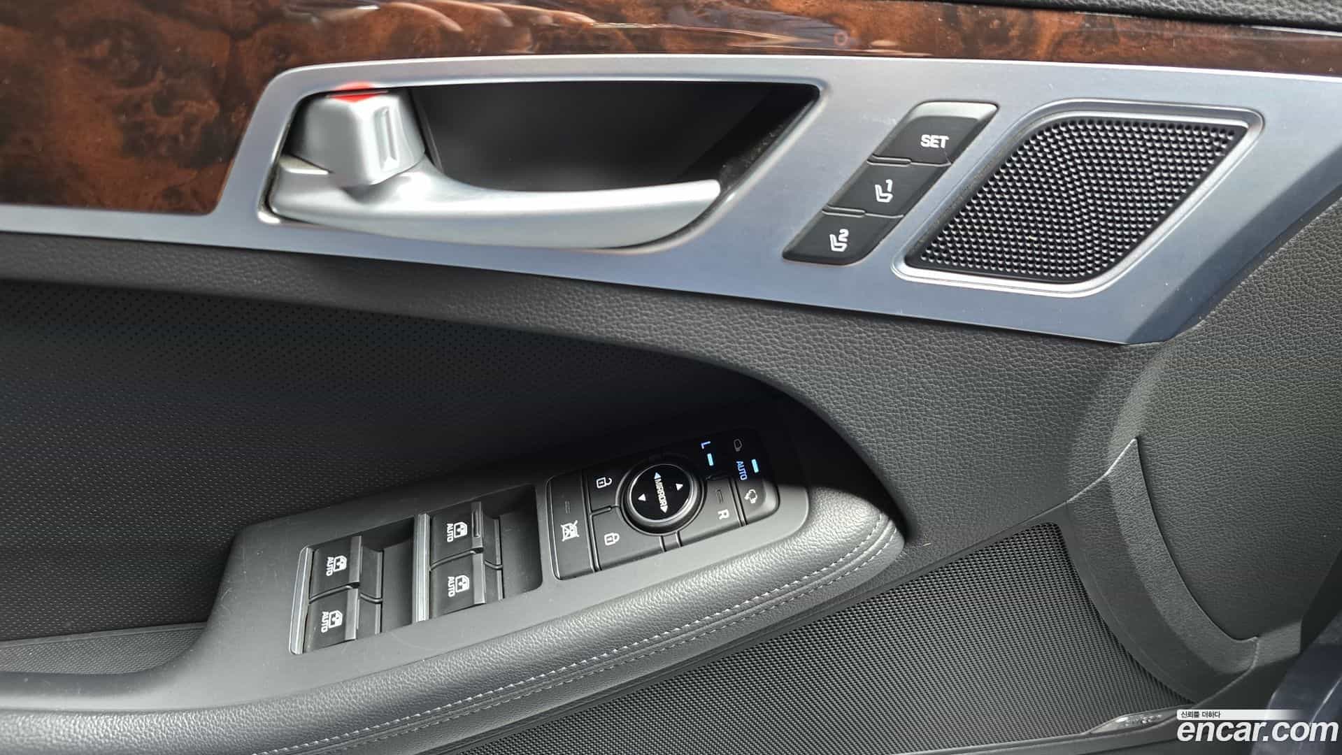 Genesis Hyundai 2015.7-OPTION-018