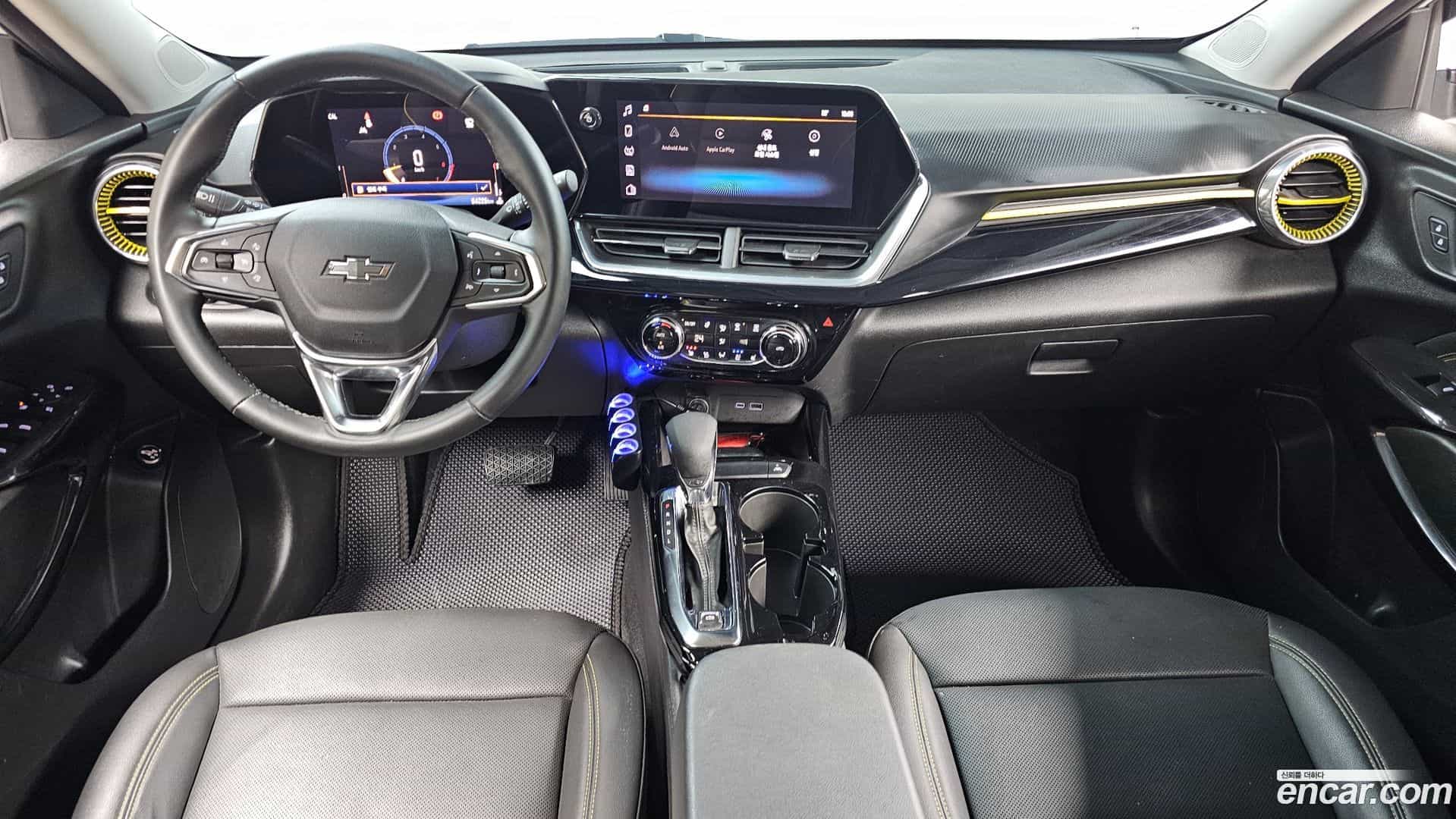 Trax Chevrolet 2023.4-INNER-007