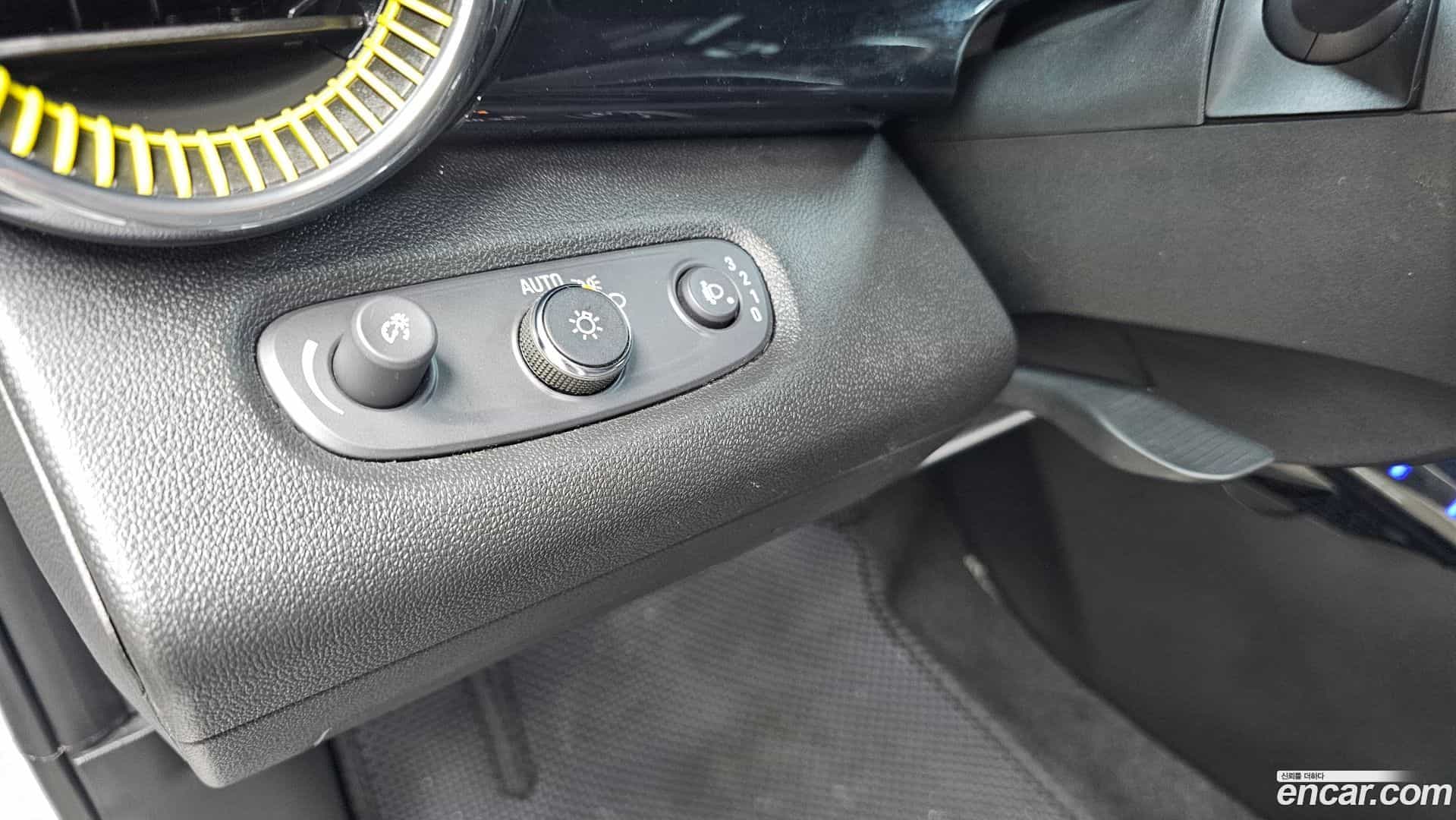 Trax Chevrolet 2023.4-OPTION-021