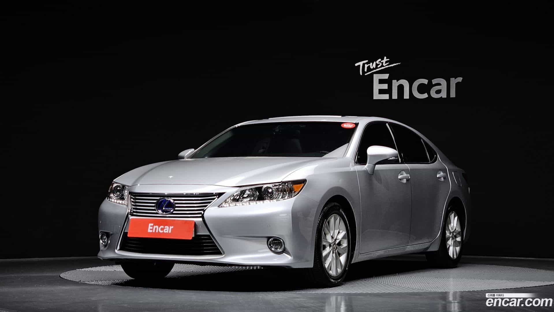 ES Lexus 2013.11-OUTER-001