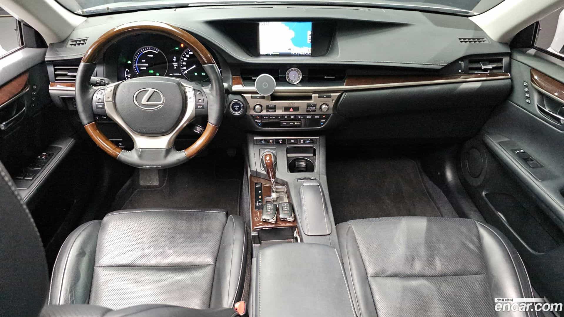 ES Lexus 2013.11-INNER-007