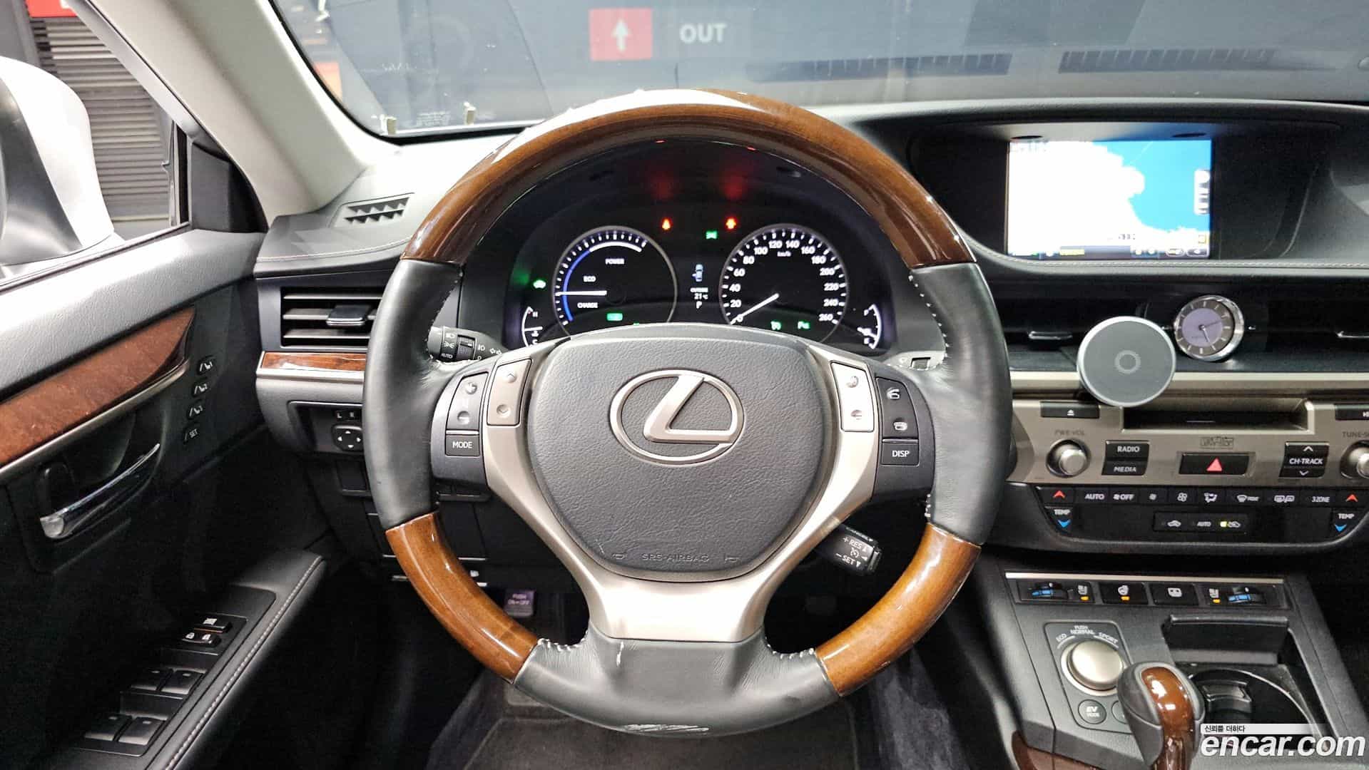 ES Lexus 2013.11-OPTION-017