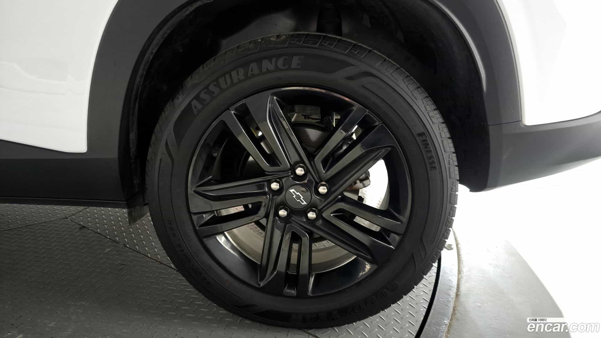 Trax Chevrolet 2023.9-OUTER-031
