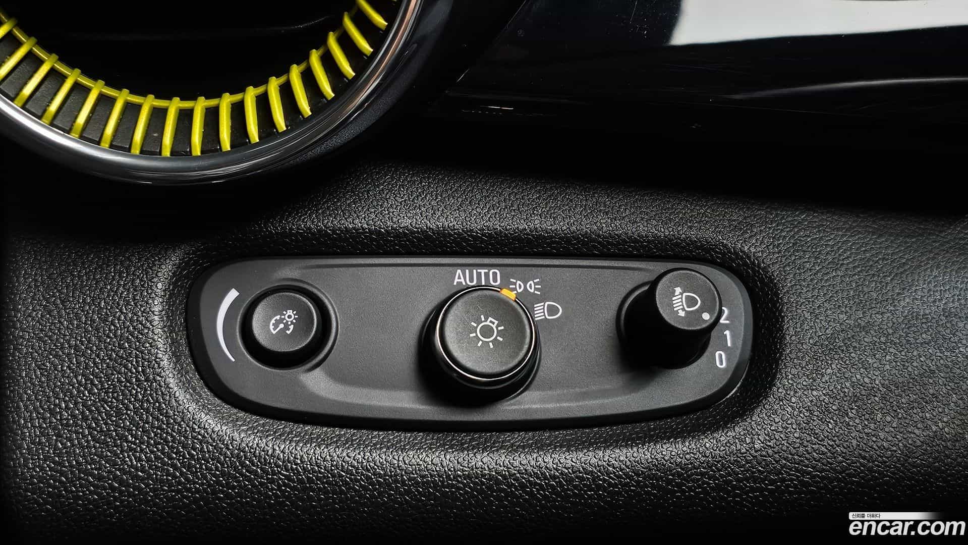 Trax Chevrolet 2023.9-OPTION-042