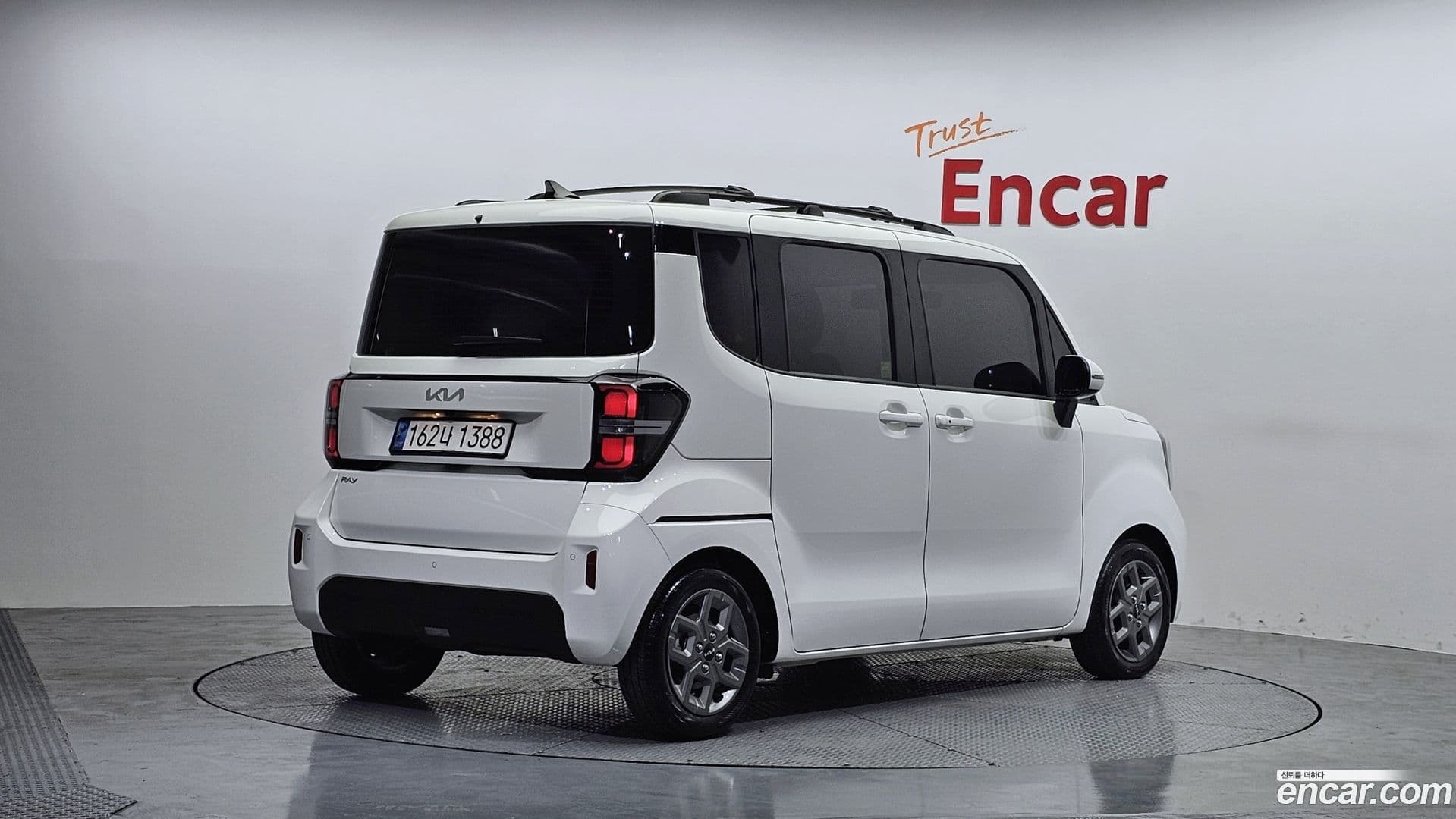 Main__Slider__Photo:RAY Kia 2023.4-1