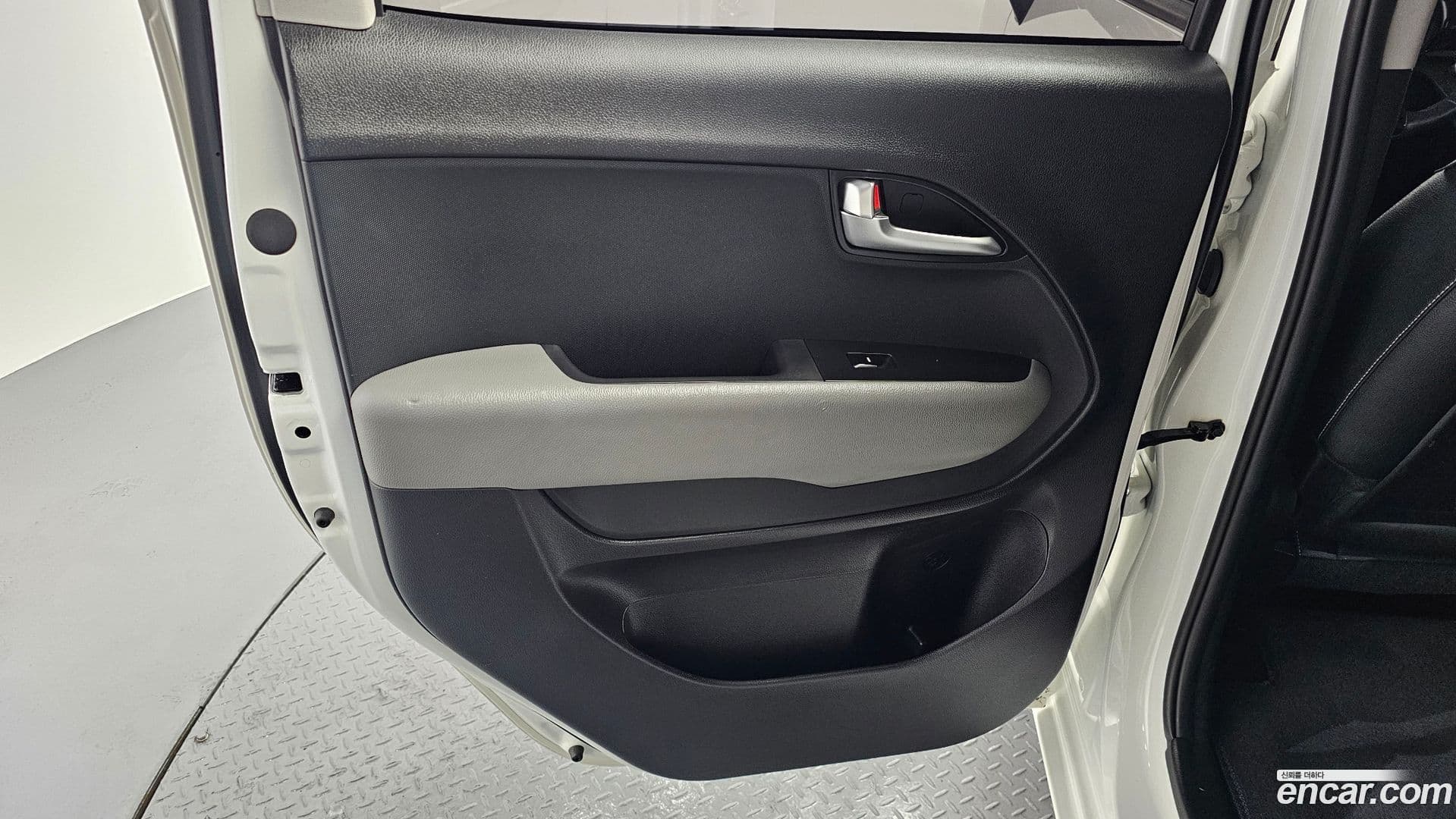 Main__Slider__Photo:RAY Kia 2023.4-24