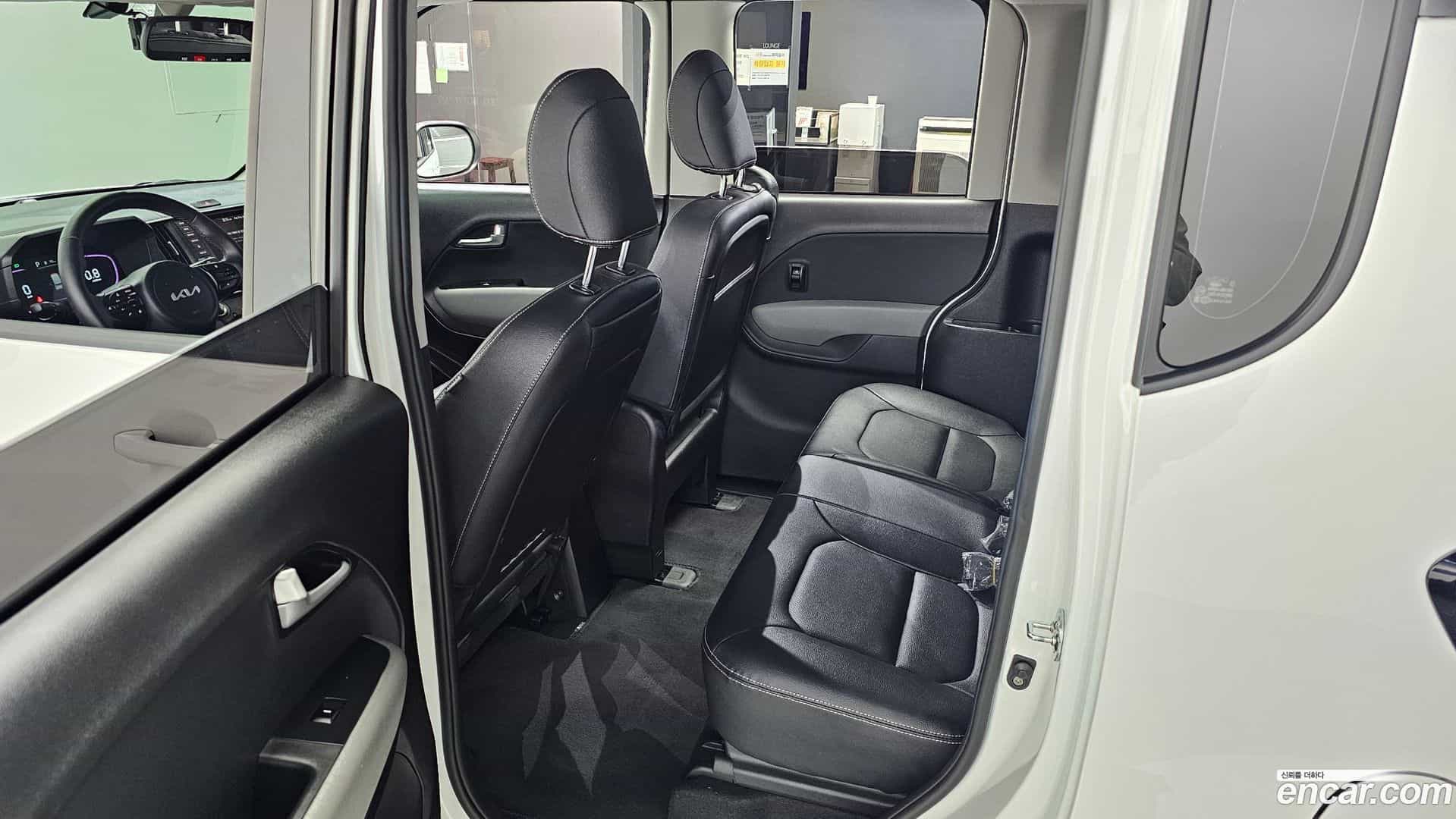 RAY Kia 2023.4-INNER-036
