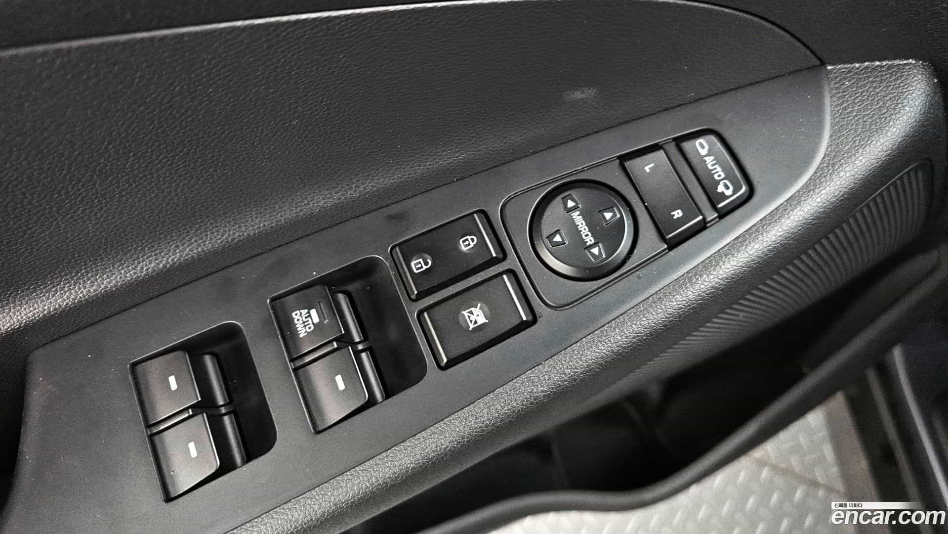 Tucson Hyundai 2017.7-OPTION-017