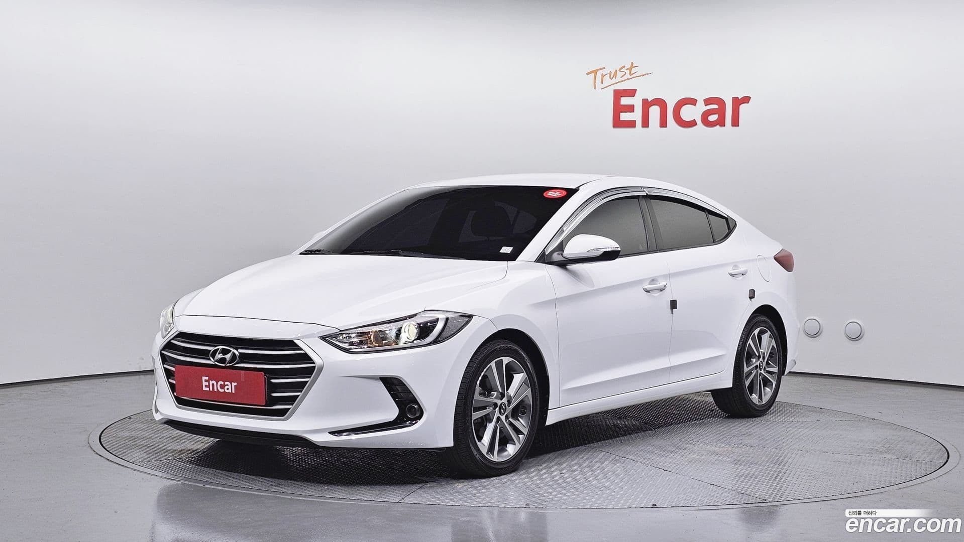 Main__Slider__Photo:AVANTE Hyundai 2018.1-0