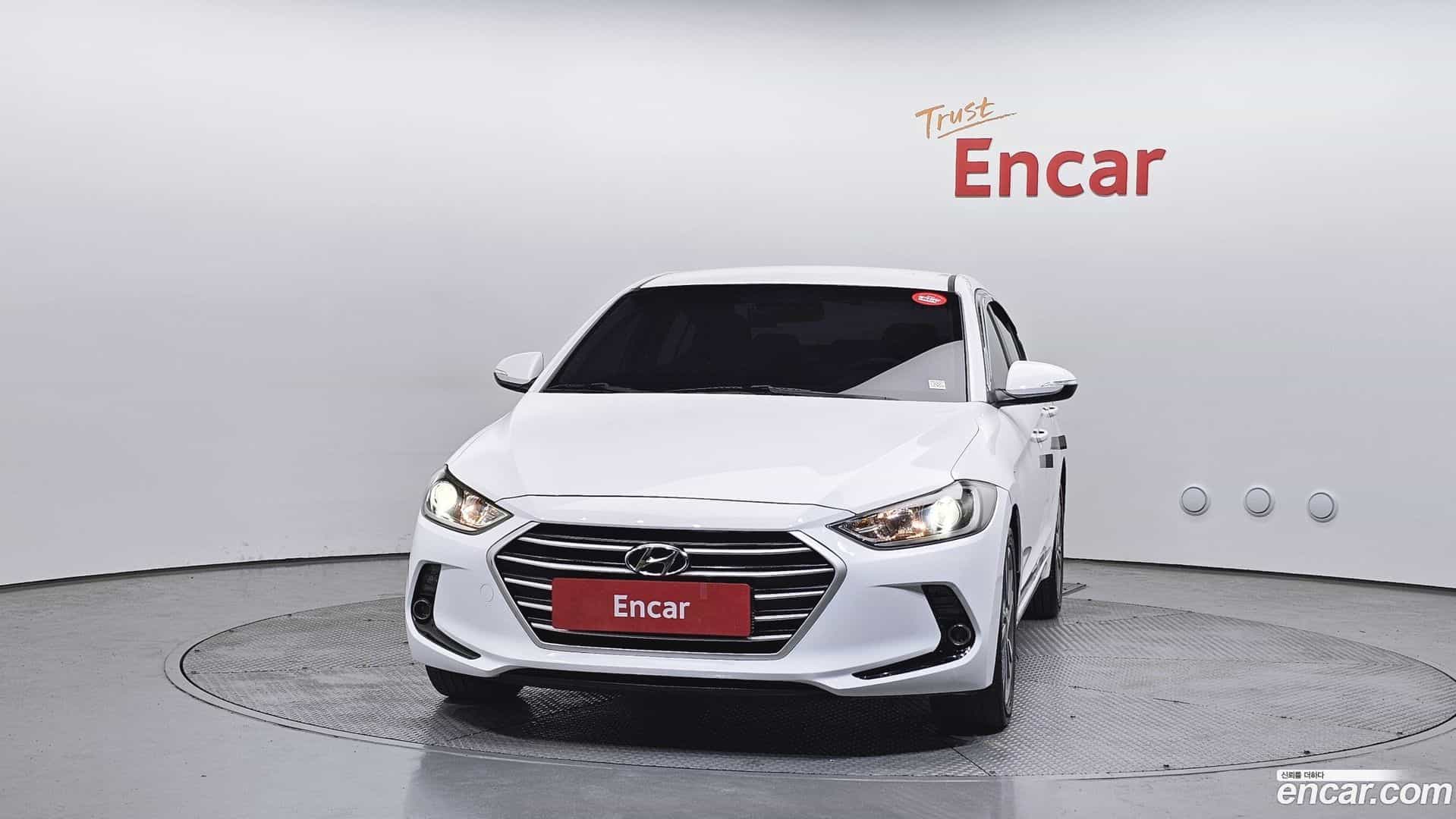 AVANTE Hyundai 2018.1-OUTER-003