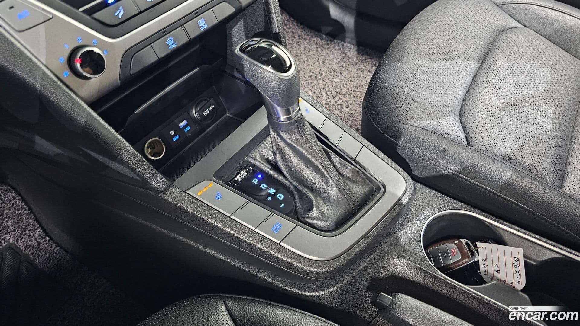 Main__Slider__Photo:AVANTE Hyundai 2018.1-8