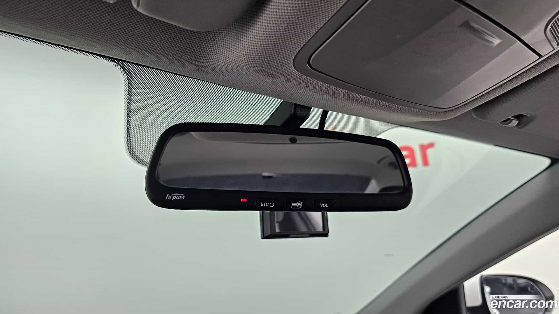 AVANTE Hyundai 2018.1-OPTION-040