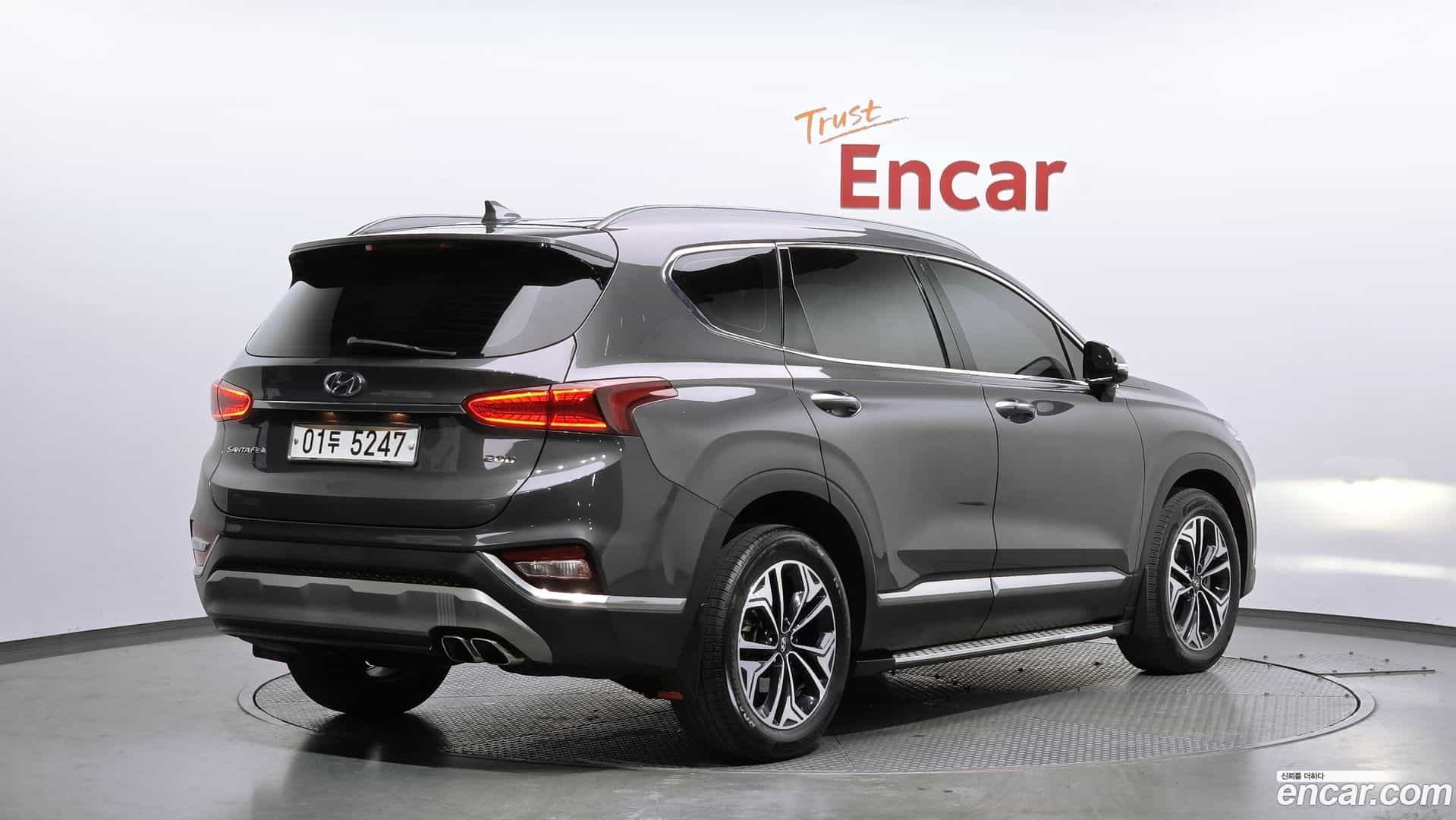 Santafe Hyundai 2018.10-OUTER-002