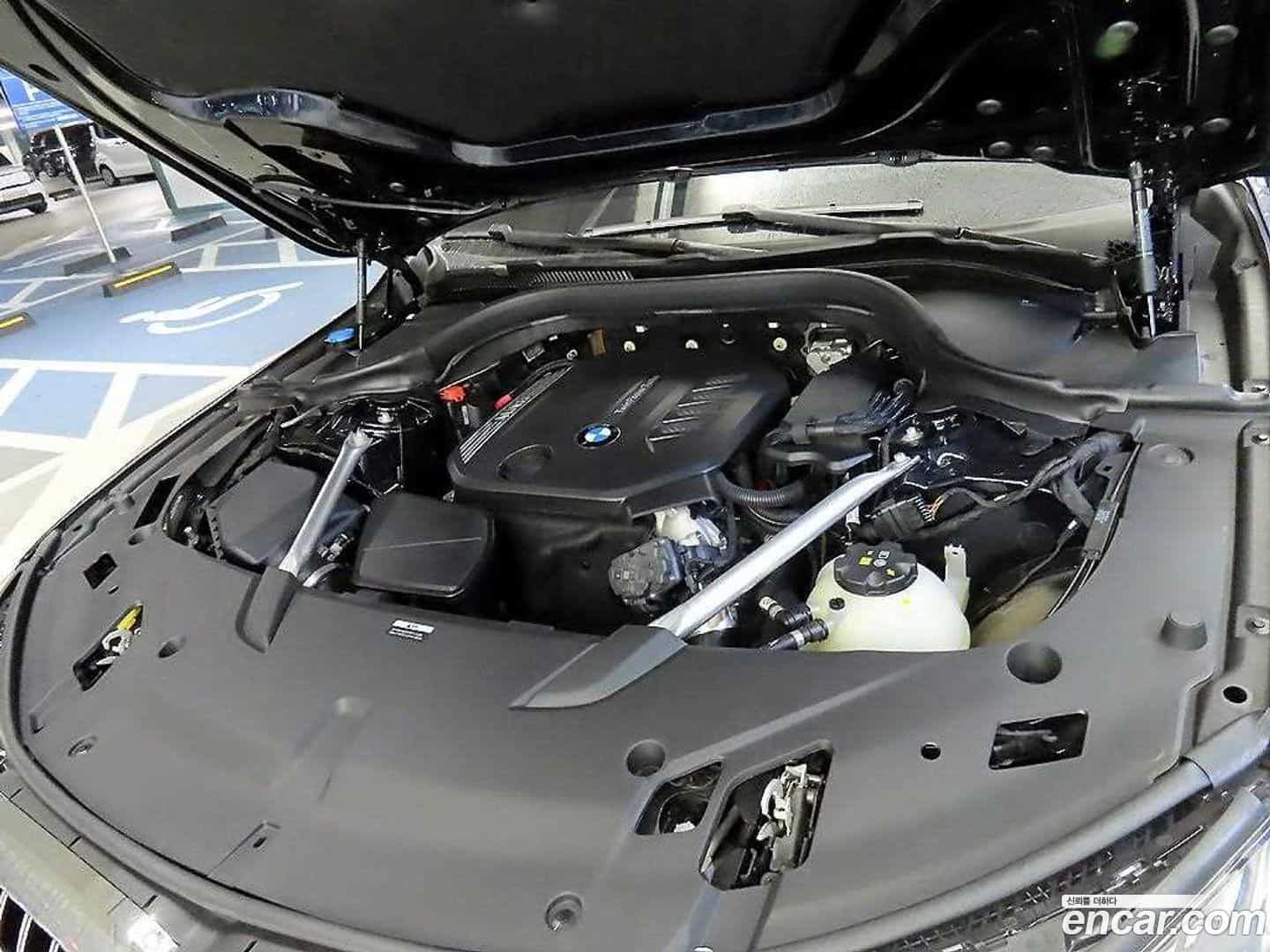 Gran Turismo BMW 2023.7-OPTION-023