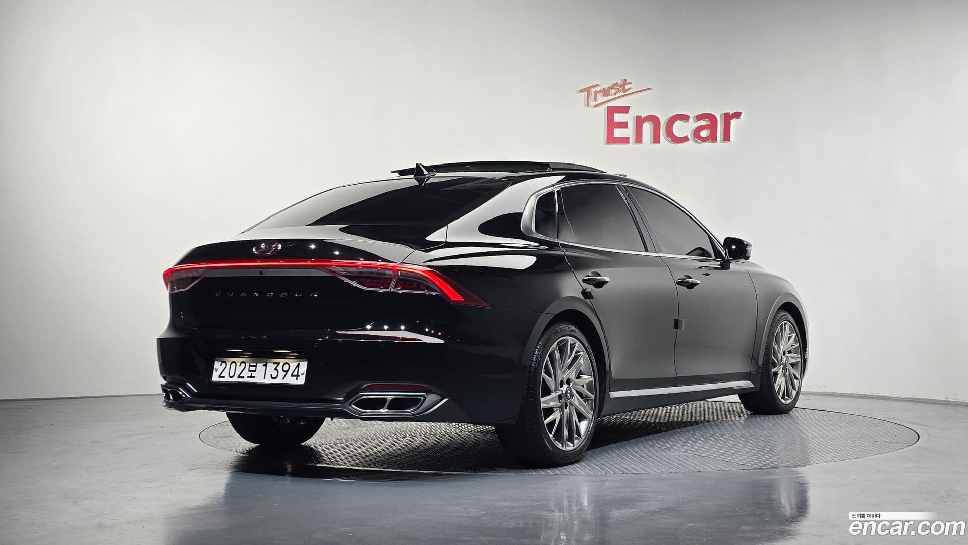 Main__Slider__Photo:Grandeur Hyundai 2020.0-1