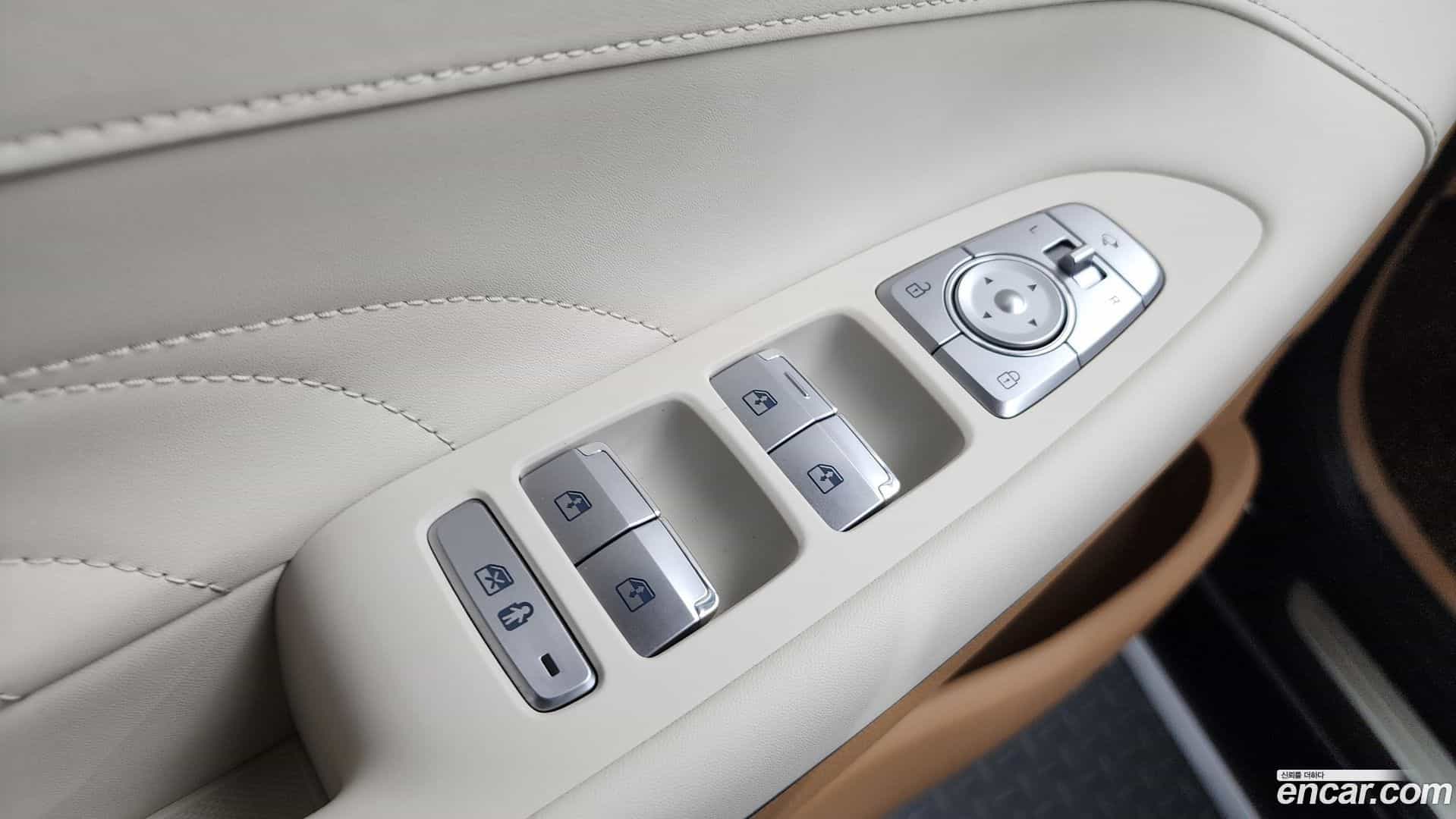 Grandeur Hyundai 2020.0-OPTION-041