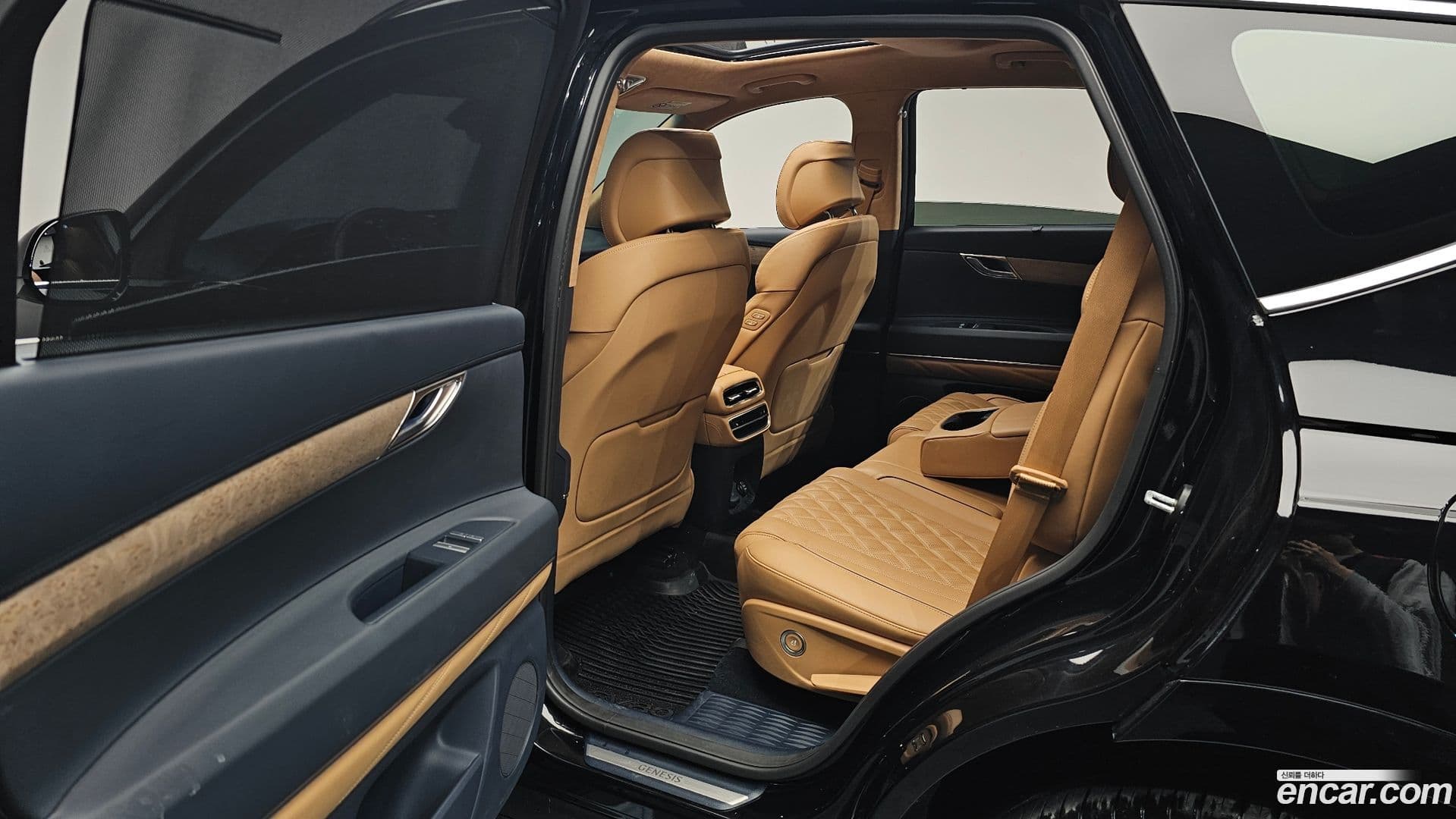 Main__Slider__Photo:GV80 Genesis 2022.1-10