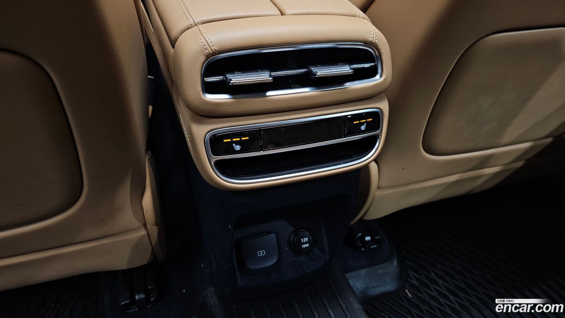 Main__Slider__Photo:GV80 Genesis 2022.1-18