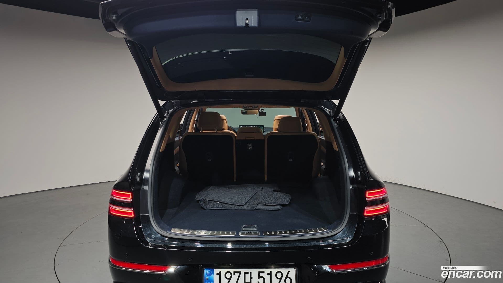 Main__Slider__Photo:GV80 Genesis 2022.1-19