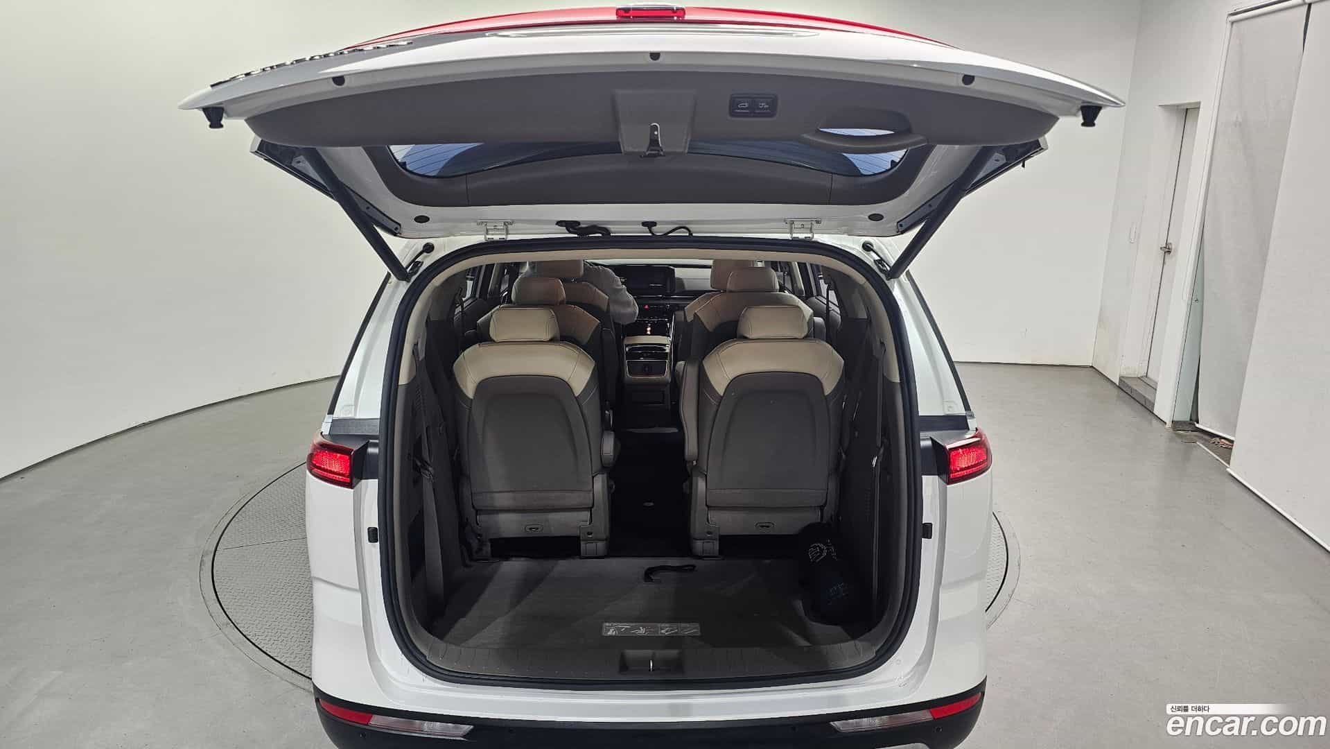 Canival Kia 2021.4-OPTION-024