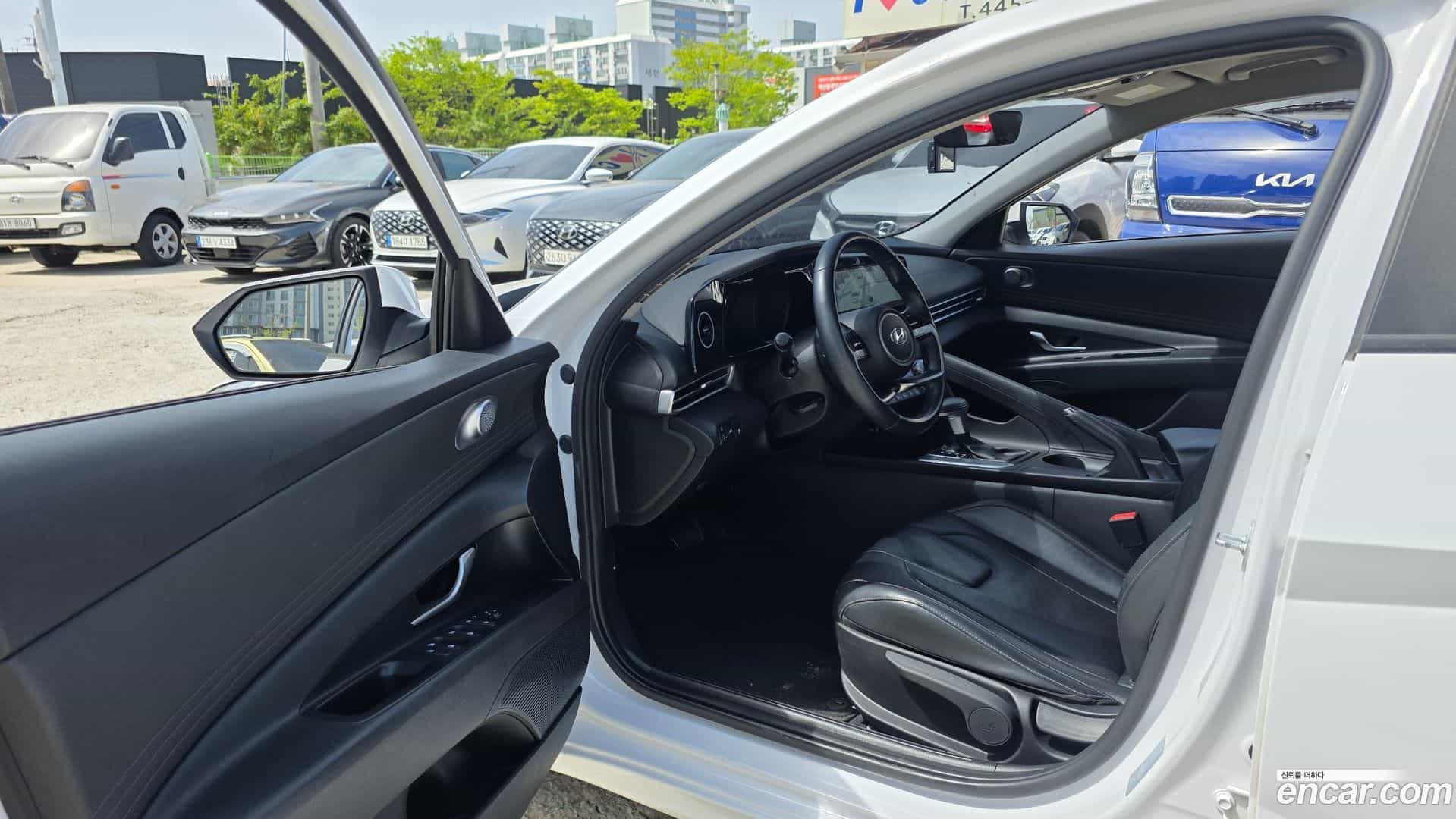 AVANTE Hyundai 2021.2-OPTION-015