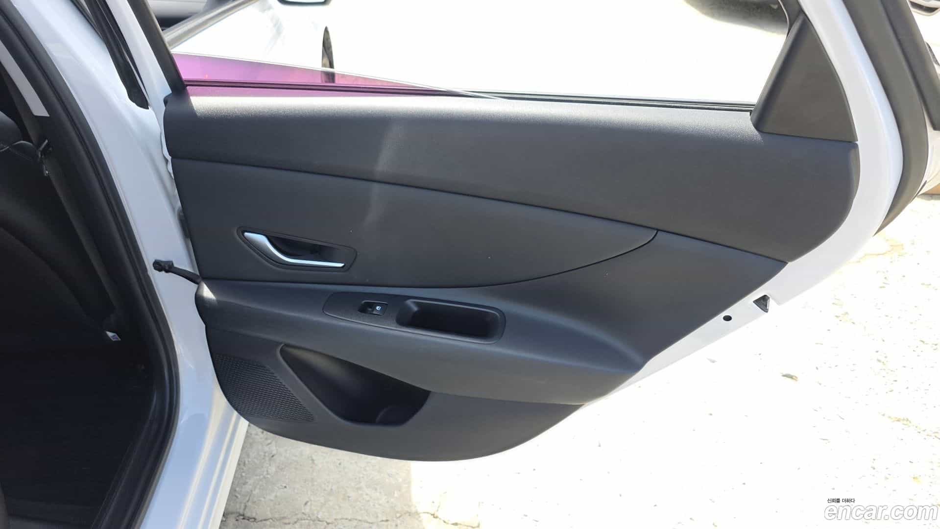 AVANTE Hyundai 2021.2-INNER-035