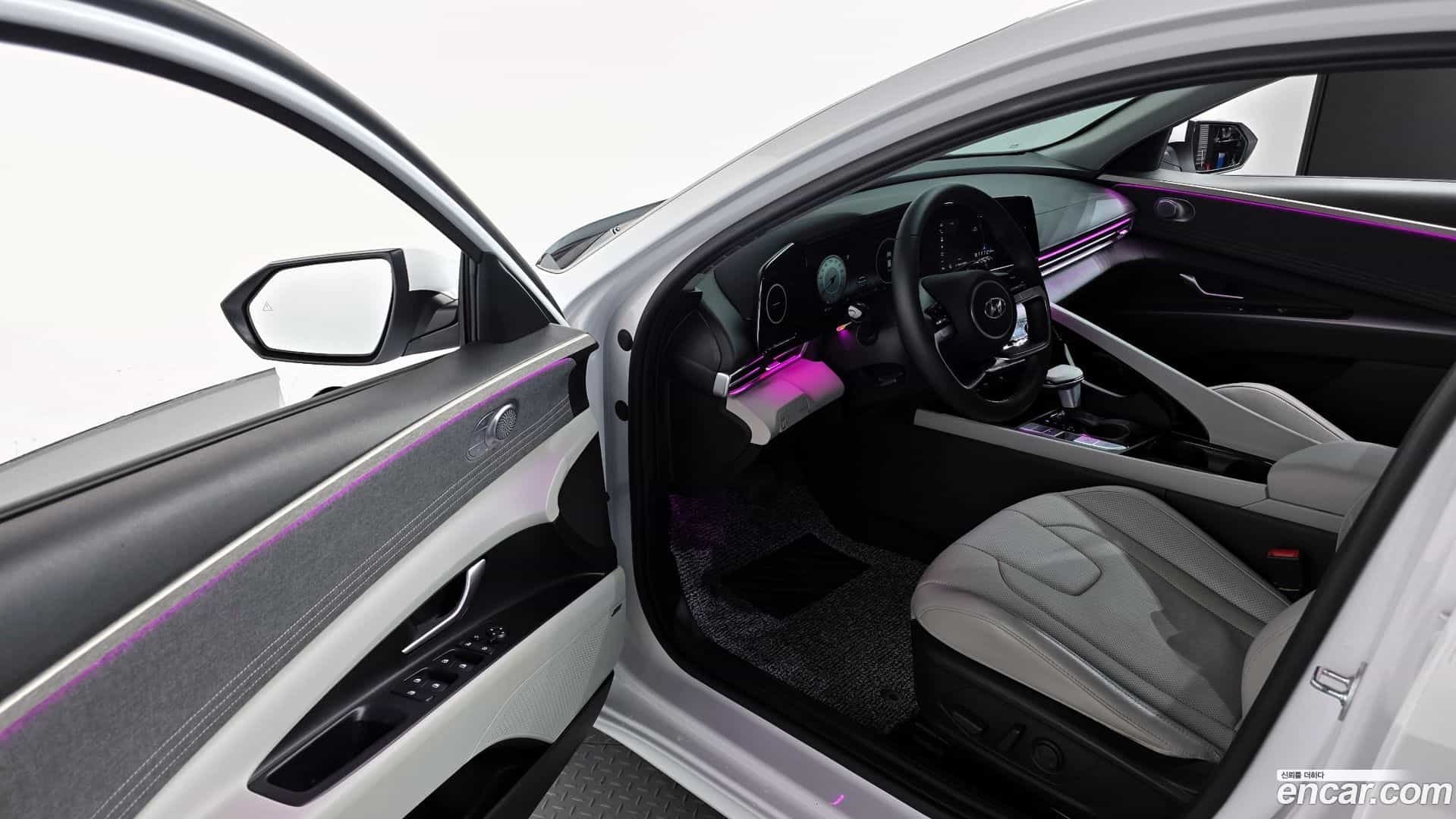 AVANTE Hyundai 2021.3-OPTION-015