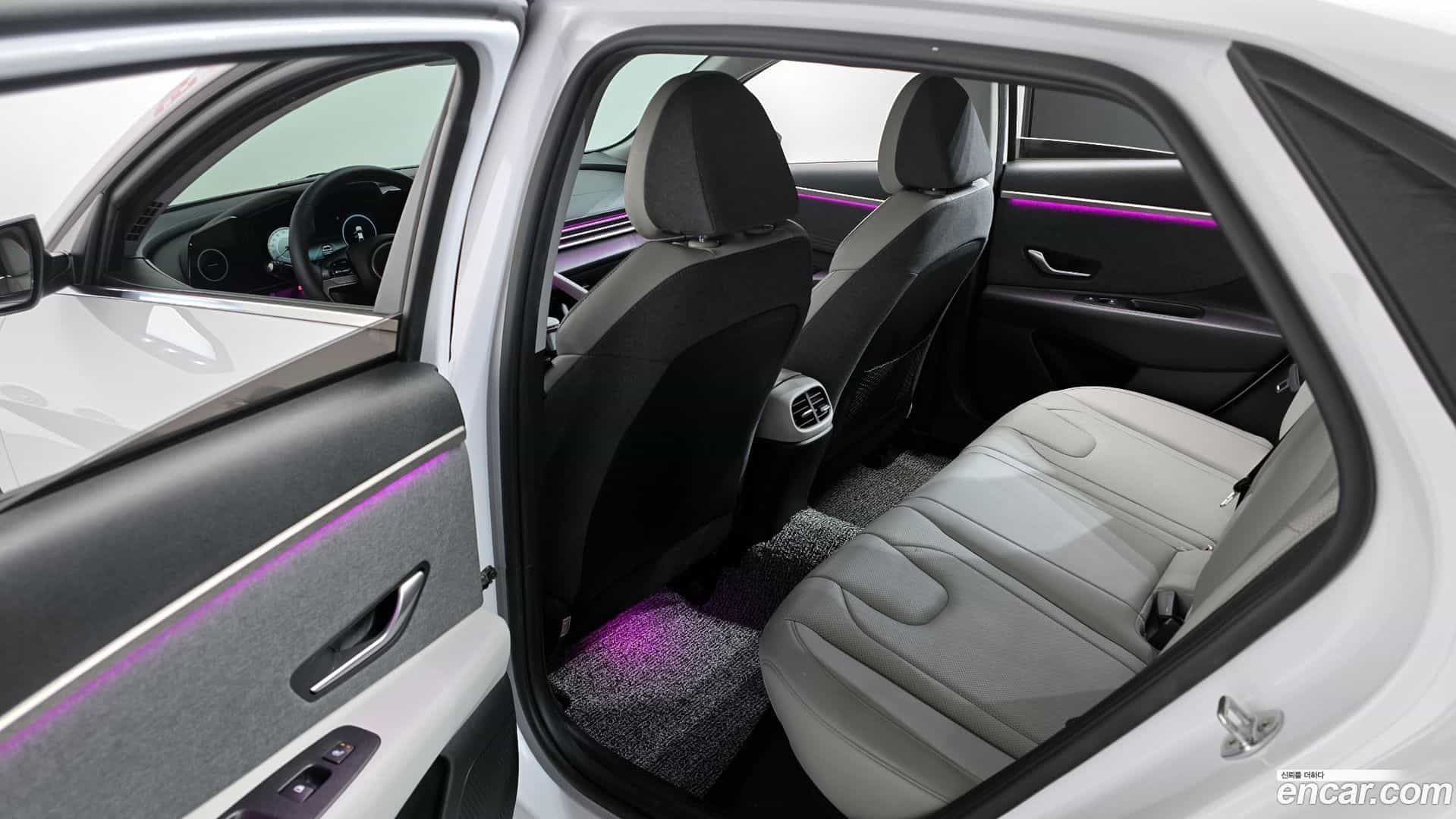 AVANTE Hyundai 2021.3-OPTION-021