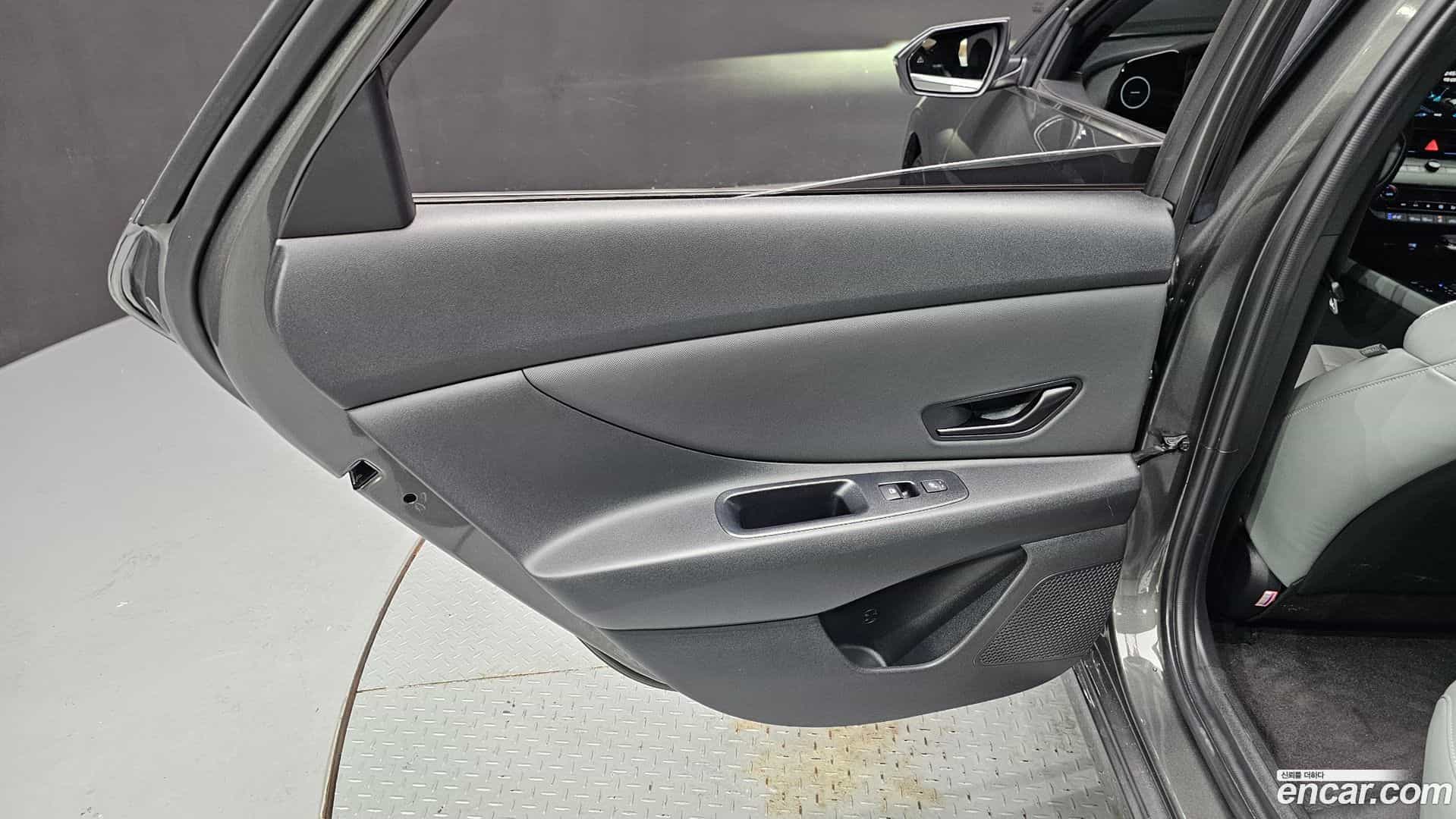 AVANTE Hyundai 2023.4-INNER-035