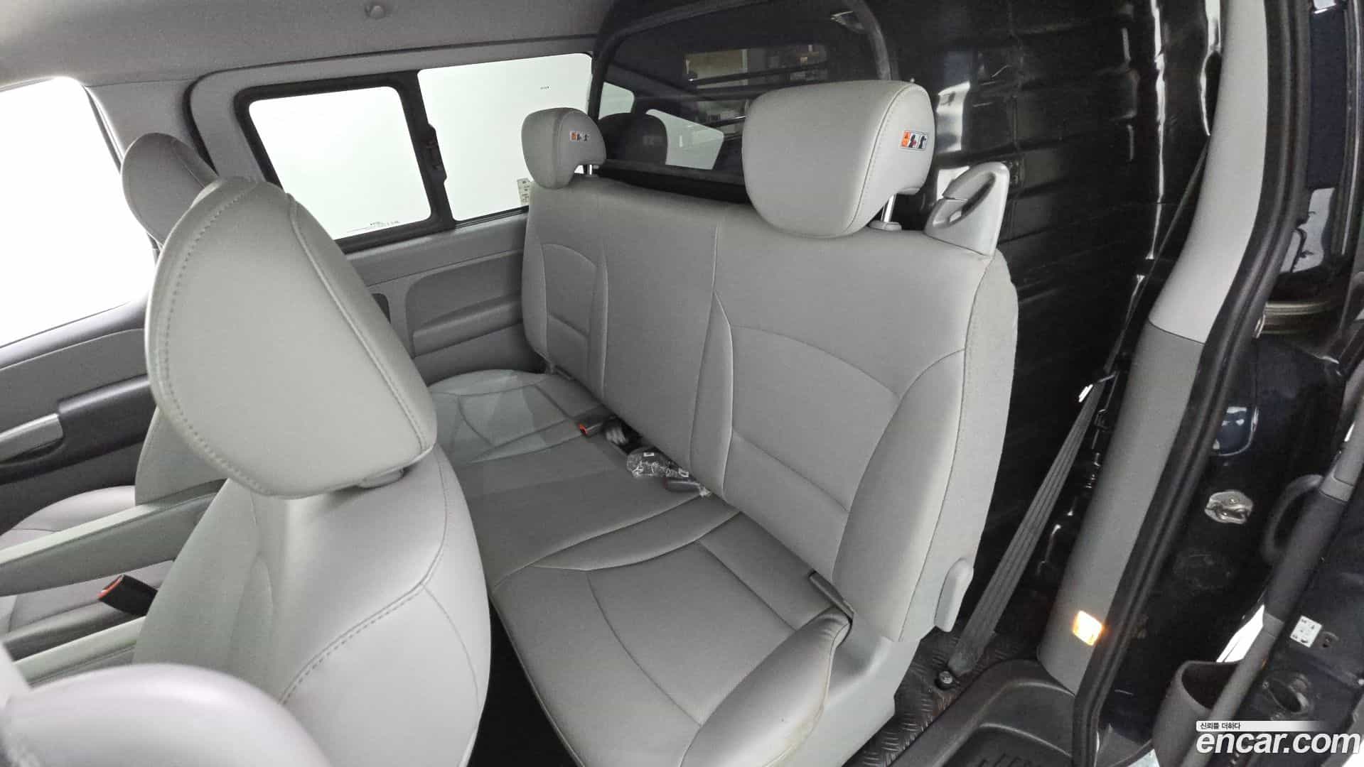 Starex Hyundai 2021.3-OPTION-016