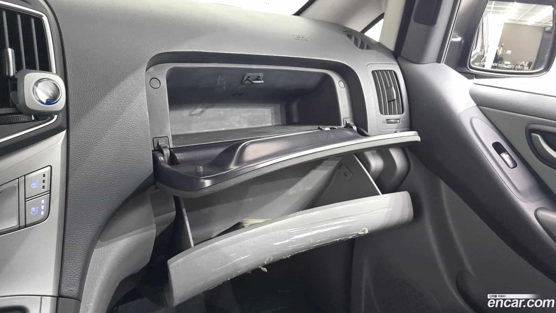 Starex Hyundai 2021.3-OPTION-020