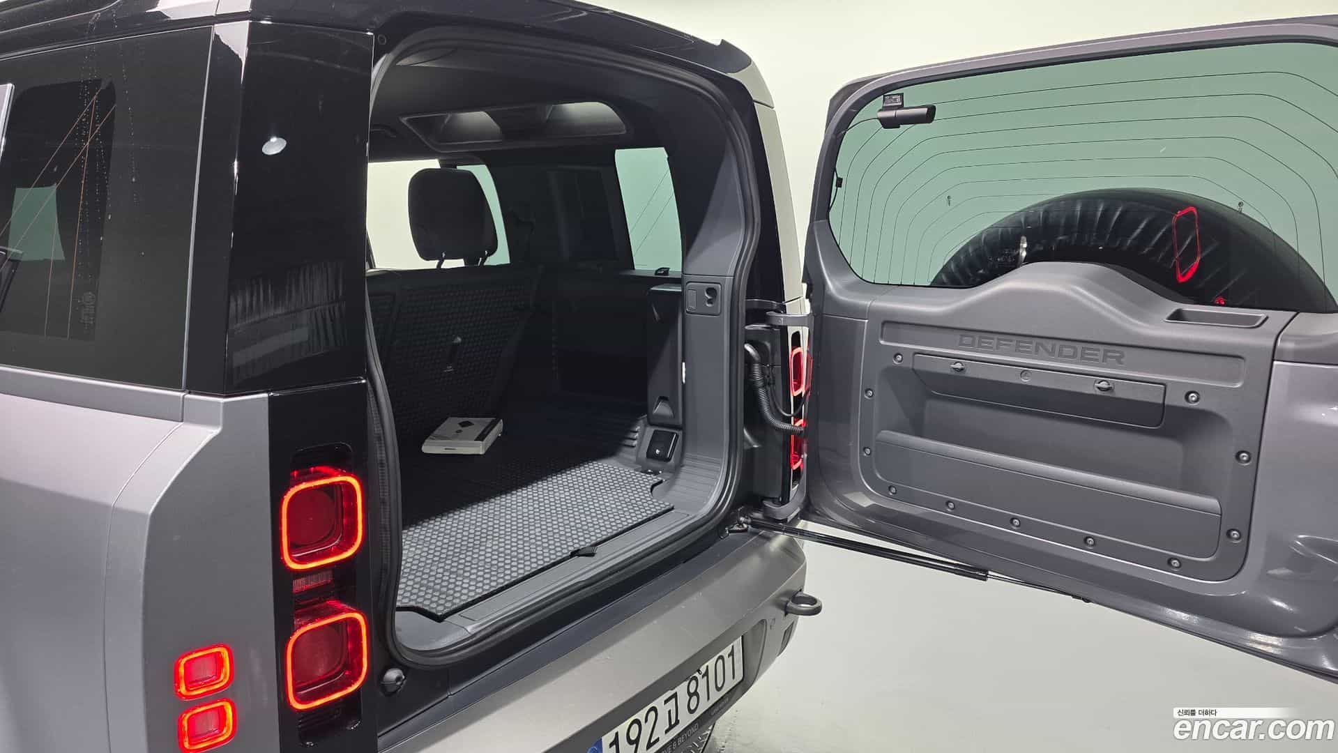 Defender Land Rover 2023.5-OPTION-024