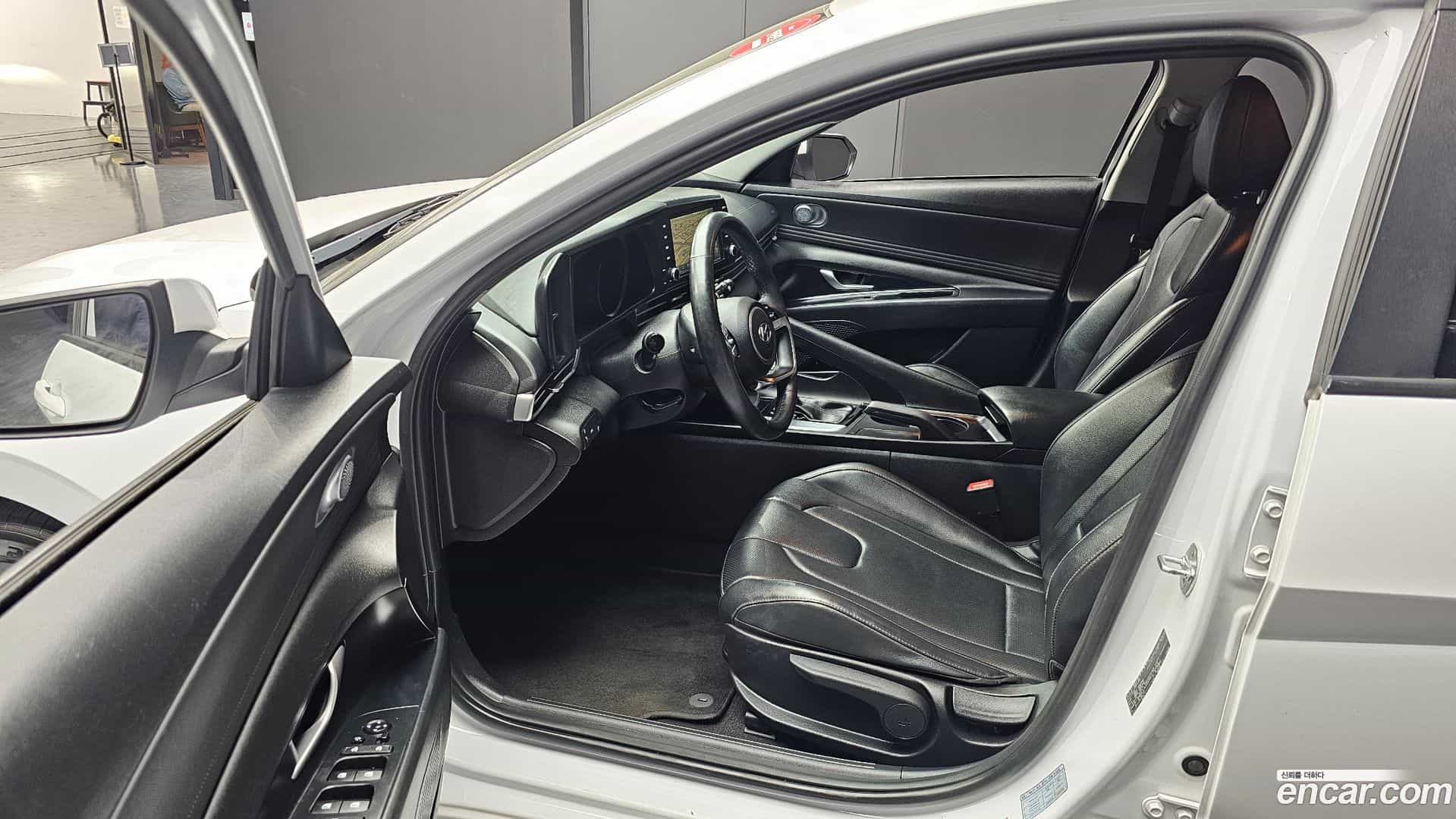 AVANTE Hyundai 2021.3-INNER-010