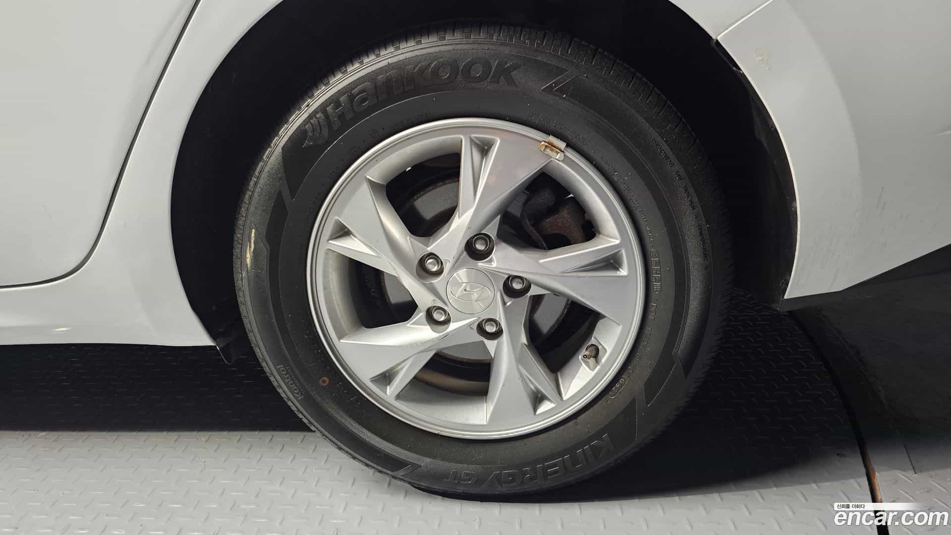 AVANTE Hyundai 2021.3-OUTER-031