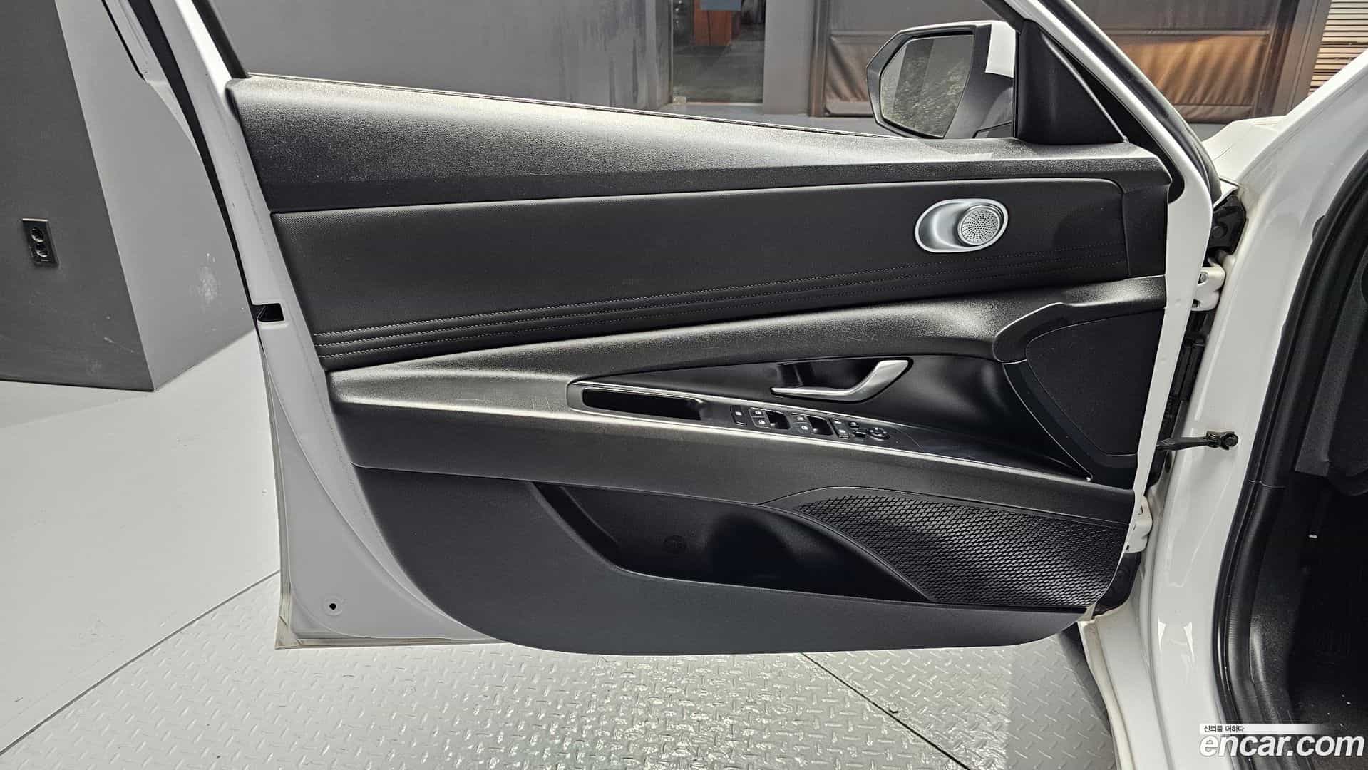 AVANTE Hyundai 2021.3-INNER-034