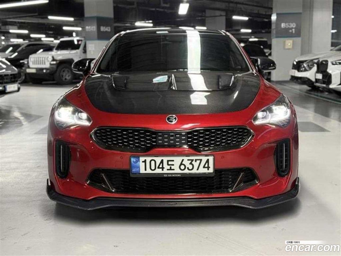 Main__Slider__Photo:Stinger Kia 2020.8-0
