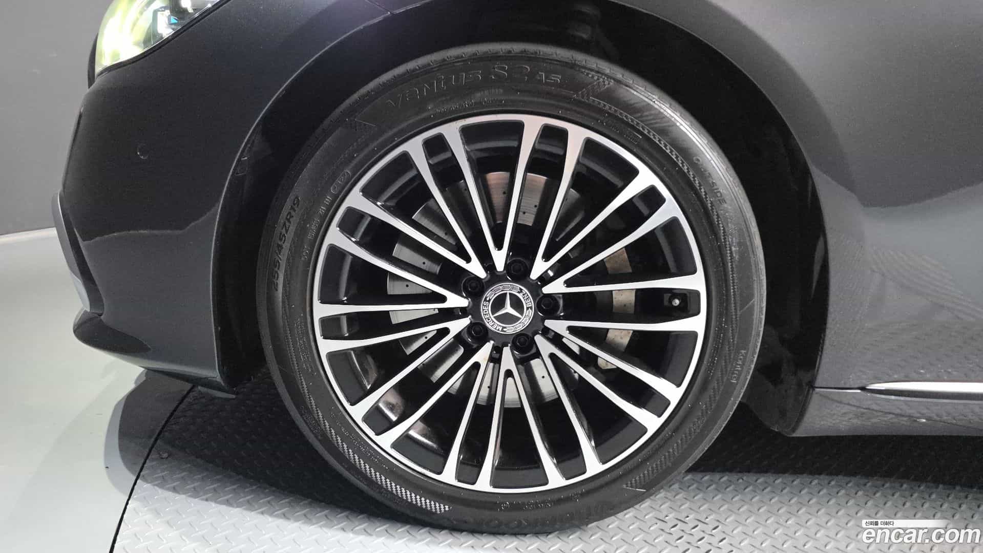 S-Class Mercedes-Benz 2022.3-OUTER-005