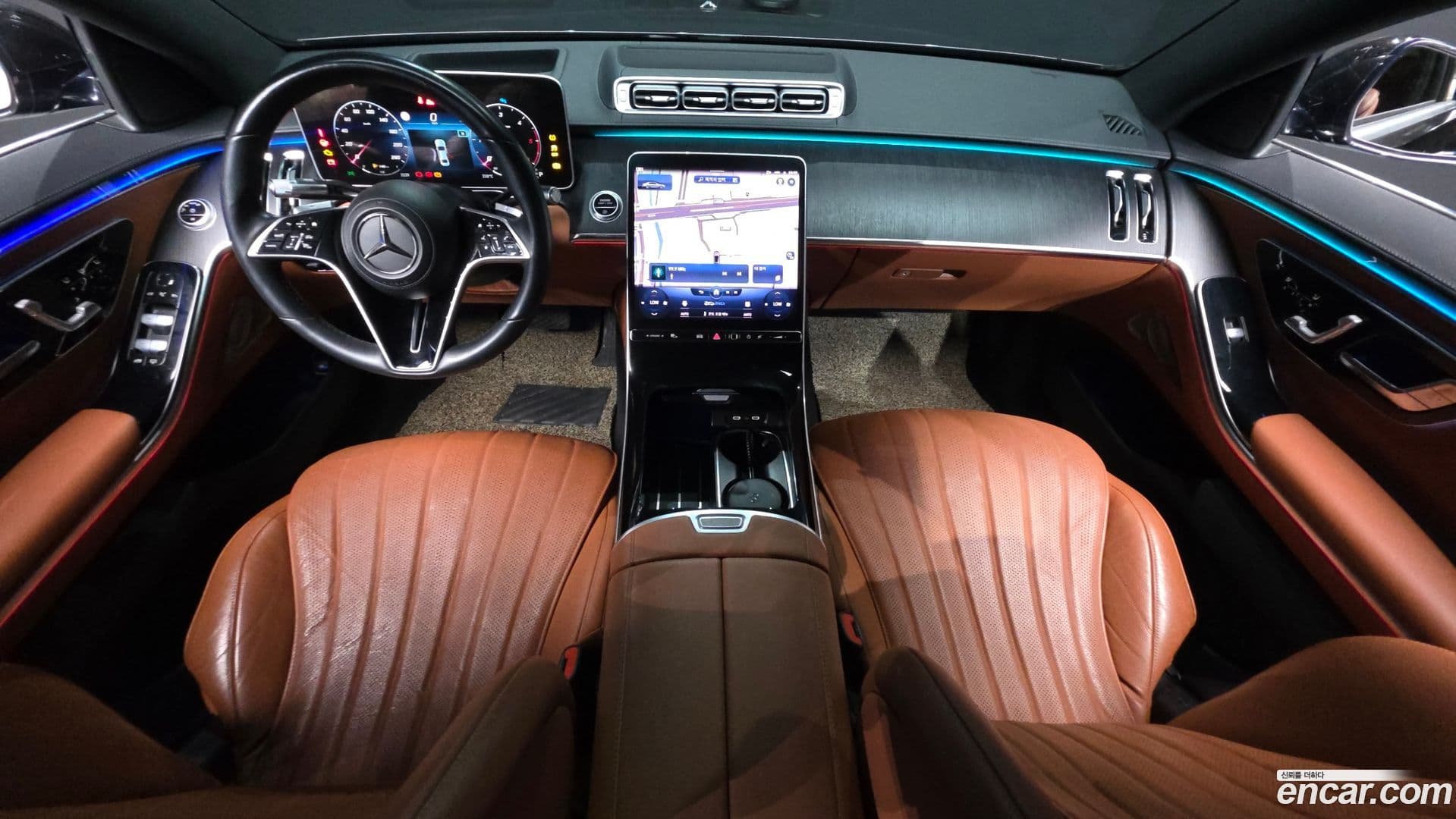 Main__Slider__Photo:S-Class Mercedes-Benz 2022.3-6