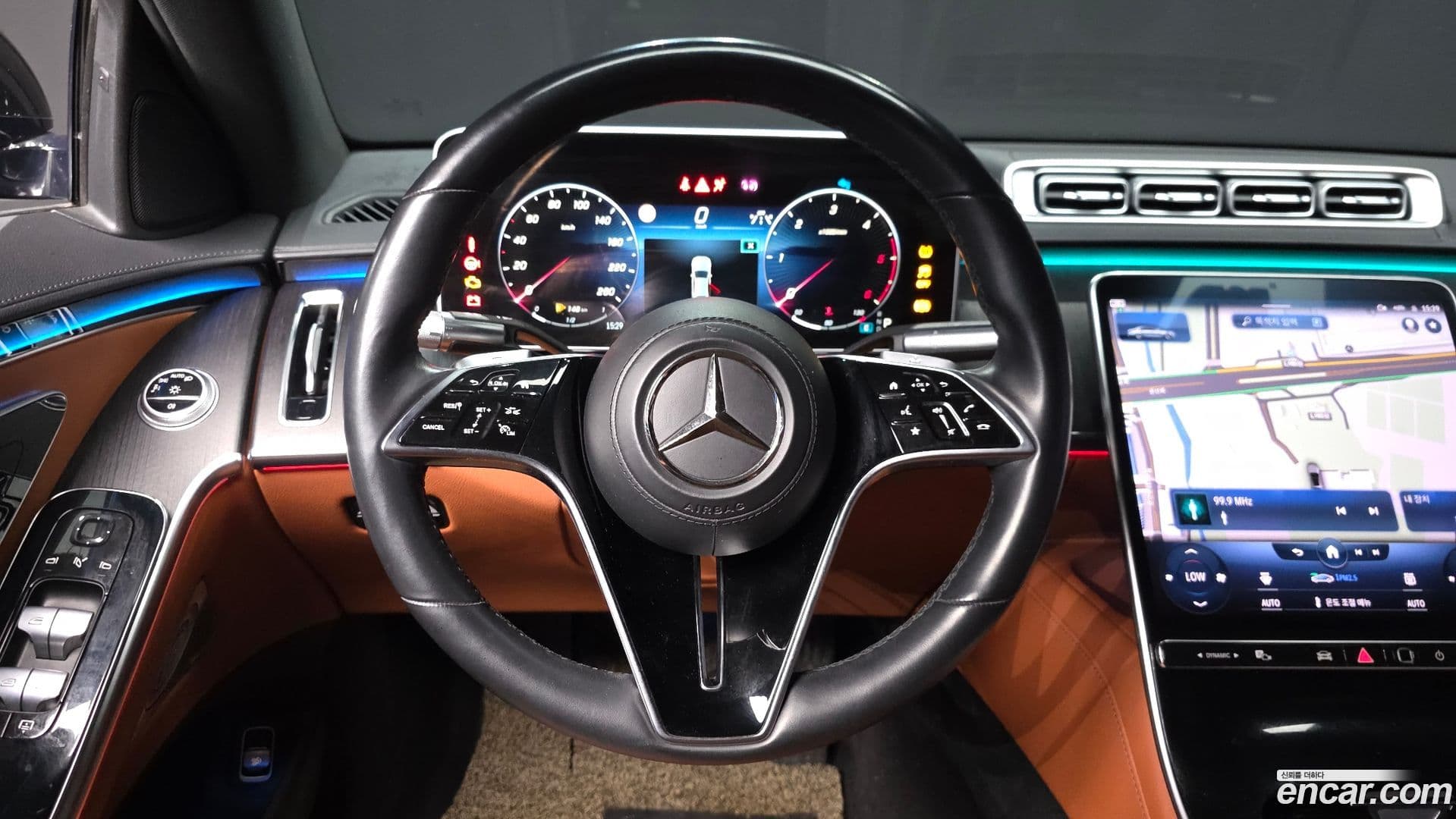 Main__Slider__Photo:S-Class Mercedes-Benz 2022.3-12