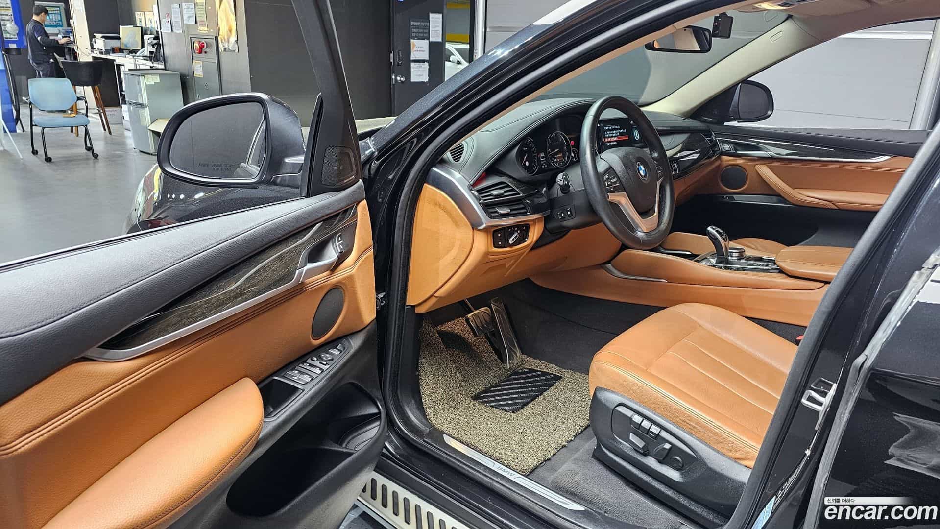 X6 BMW 2017.10-INNER-010