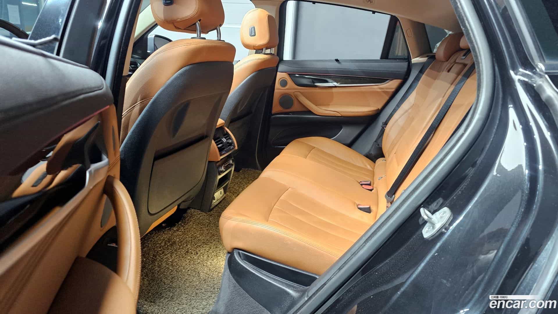 X6 BMW 2017.10-INNER-036