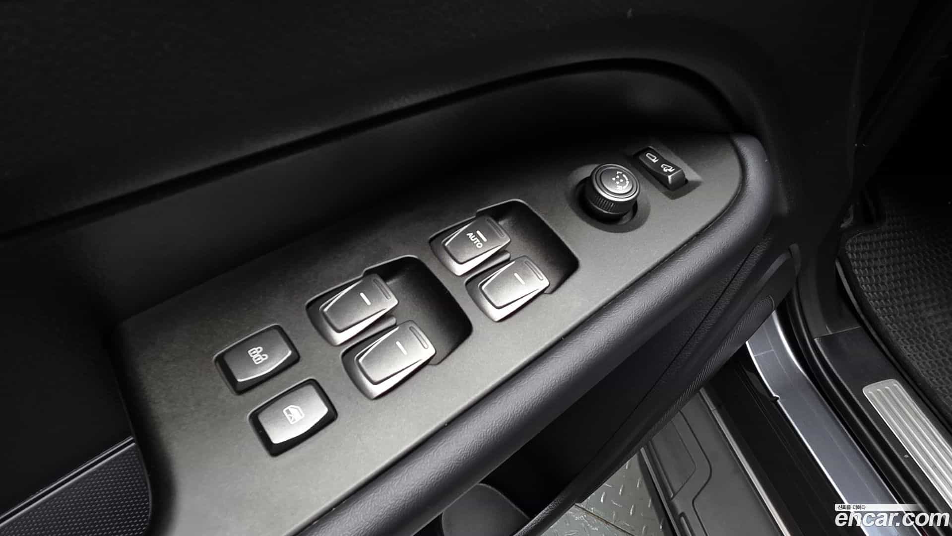 Rexton KG Mobility 2019.0-OPTION-043
